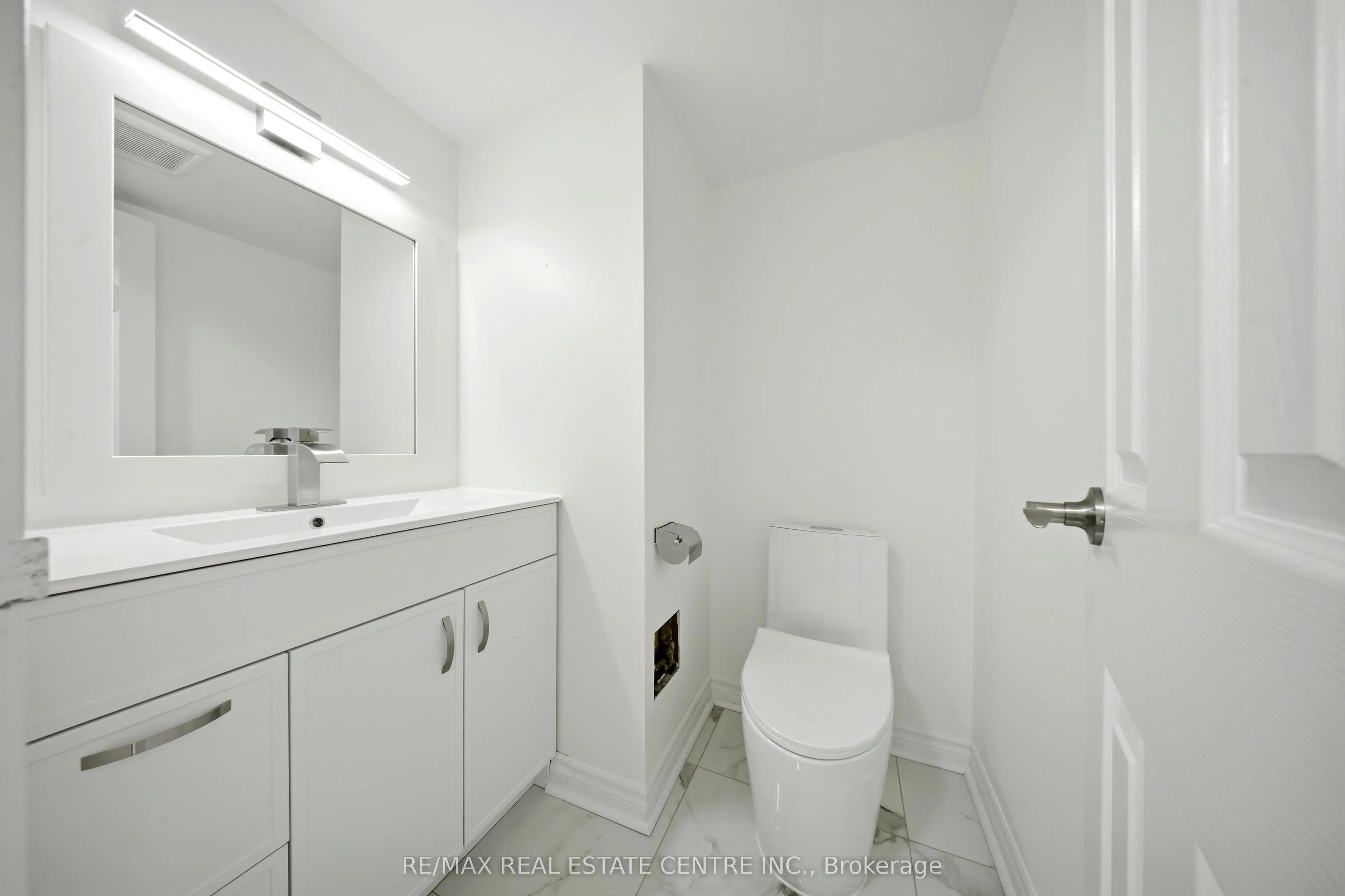 1300 Mississauga Valley Boulevard #511