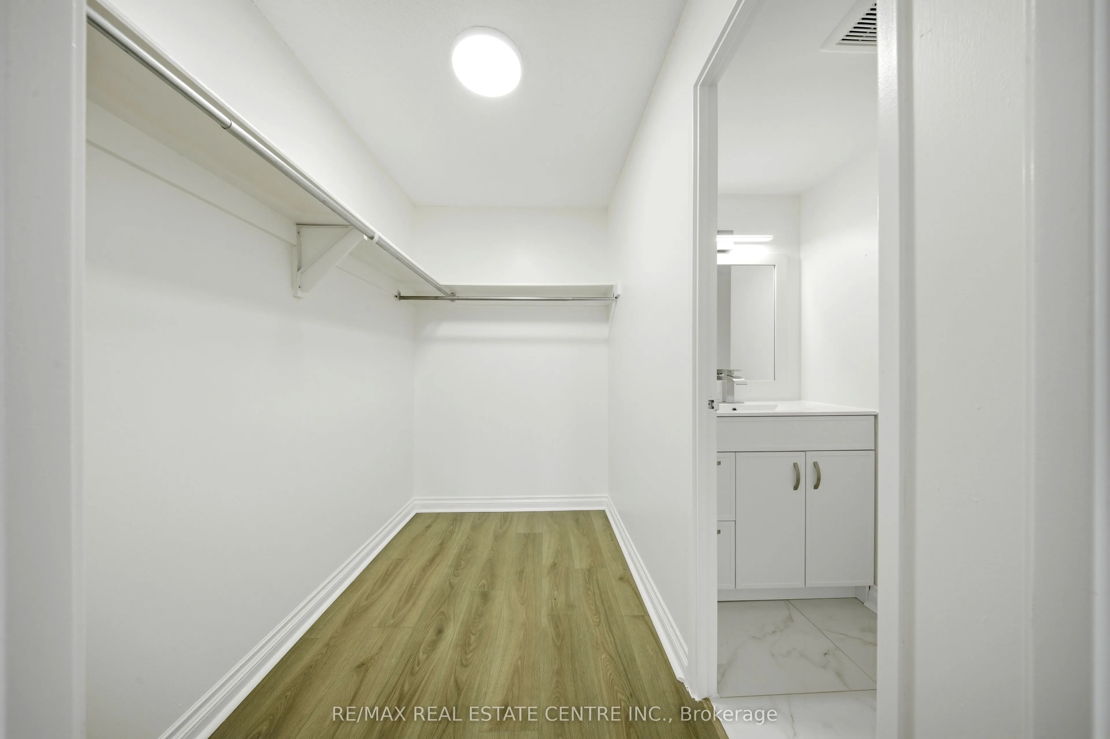 1300 Mississauga Valley Boulevard #511