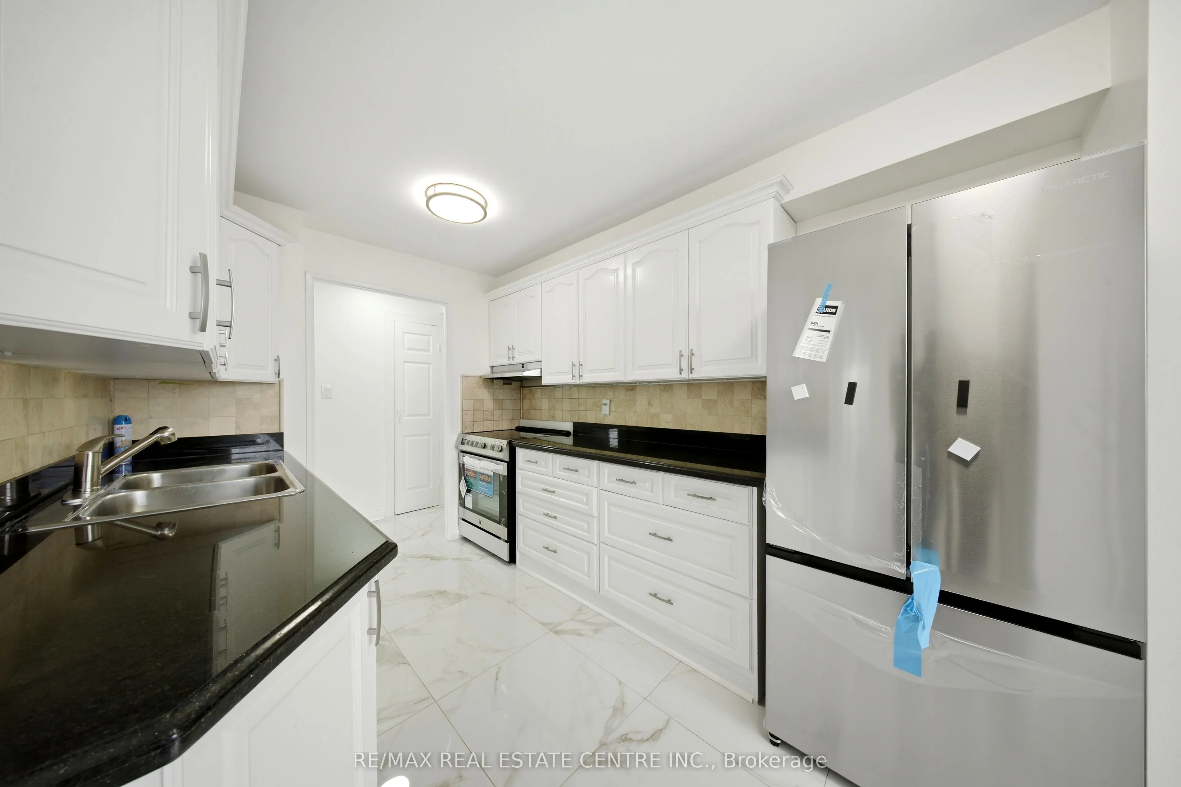 1300 Mississauga Valley Boulevard #511