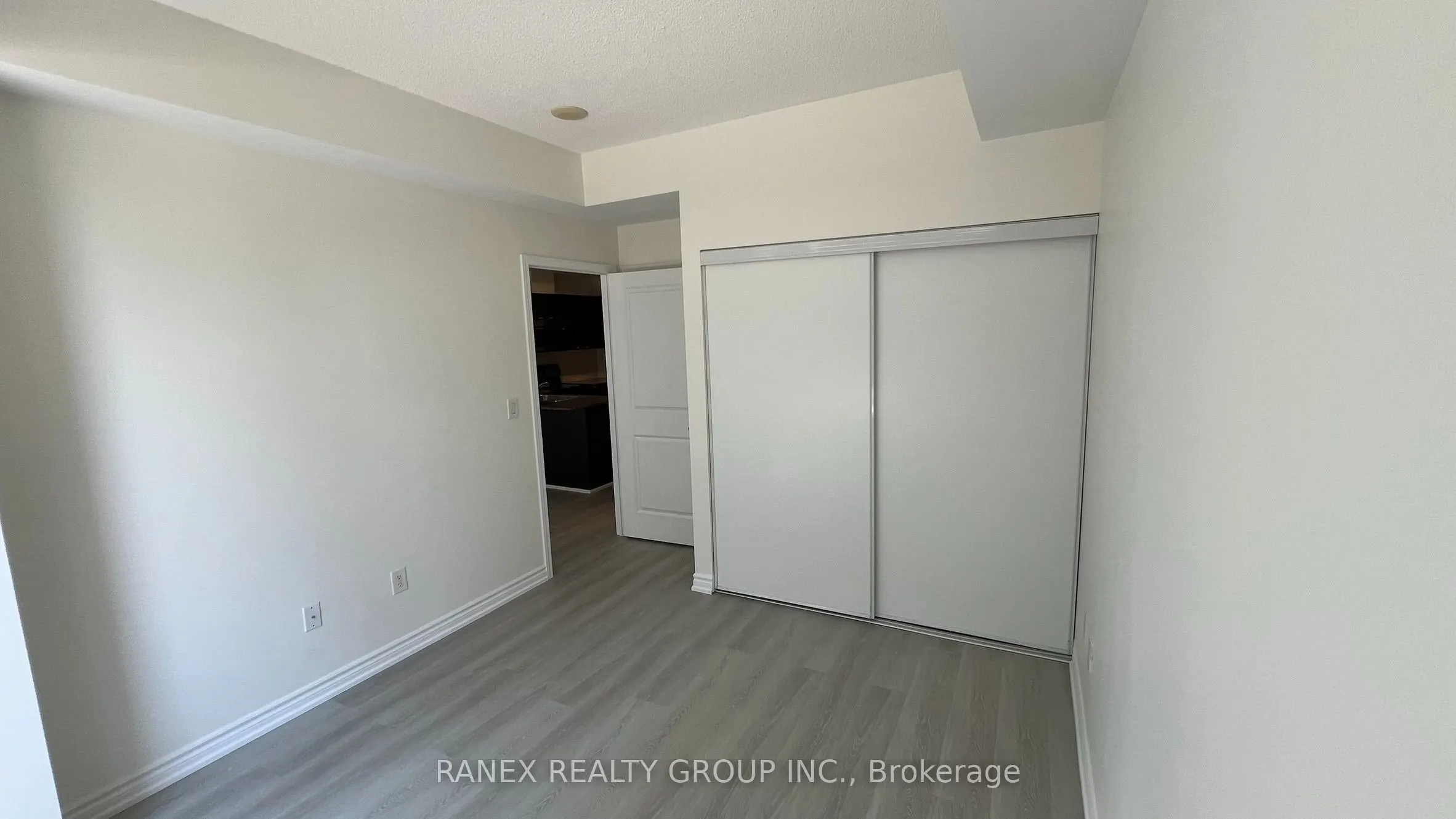 385 Prince Of Wales Drive #317