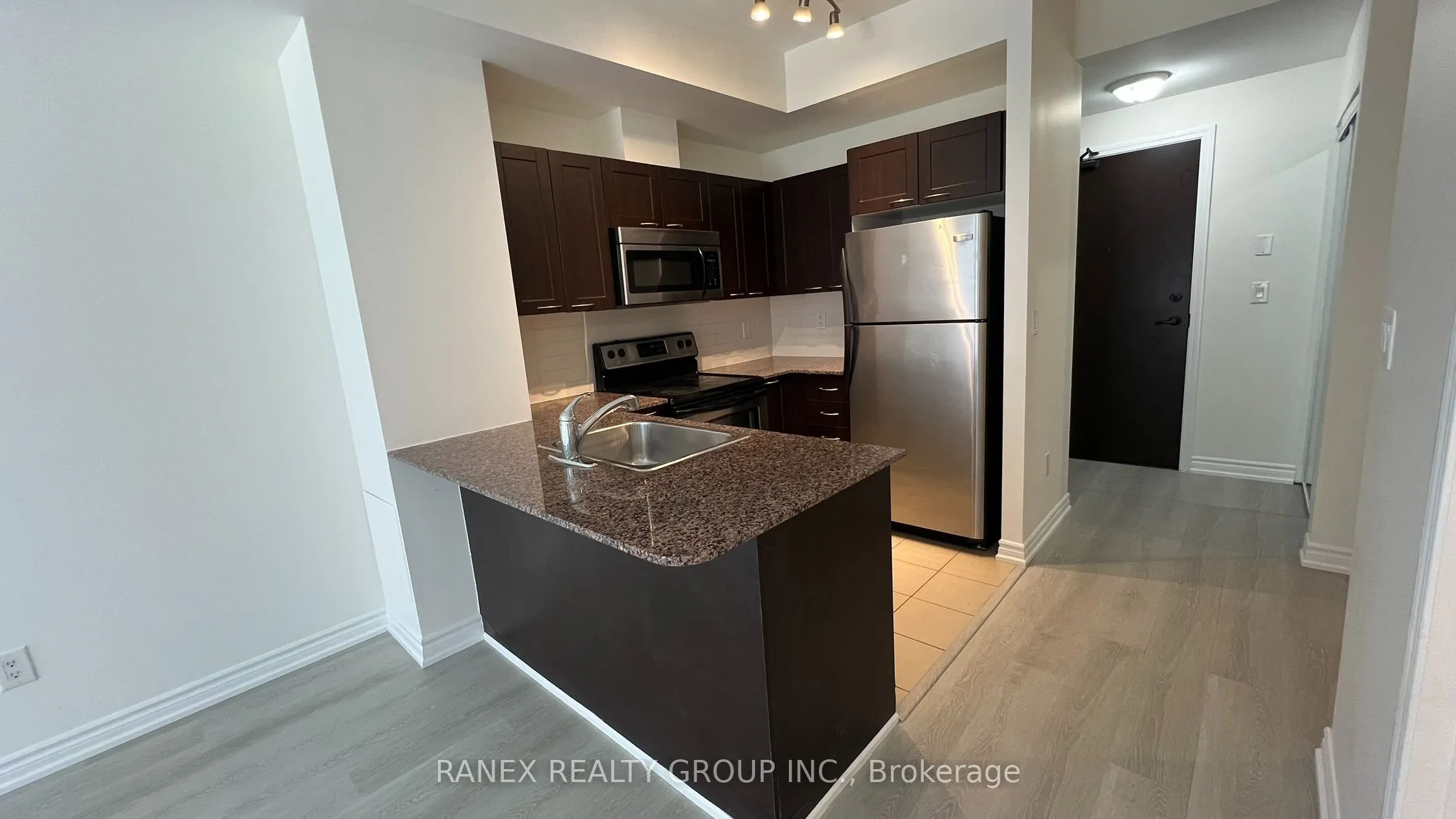 385 Prince Of Wales Drive #317