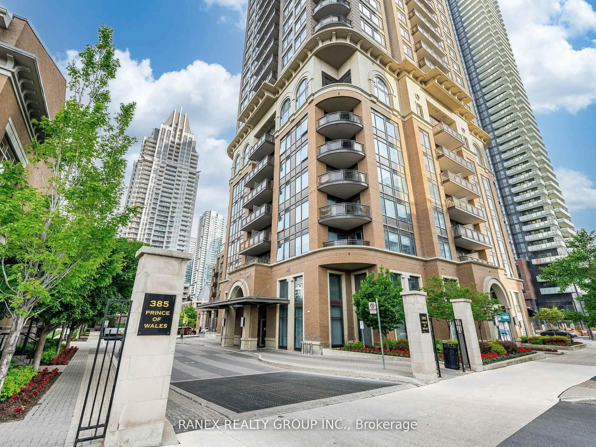 385 Prince Of Wales Drive #317
