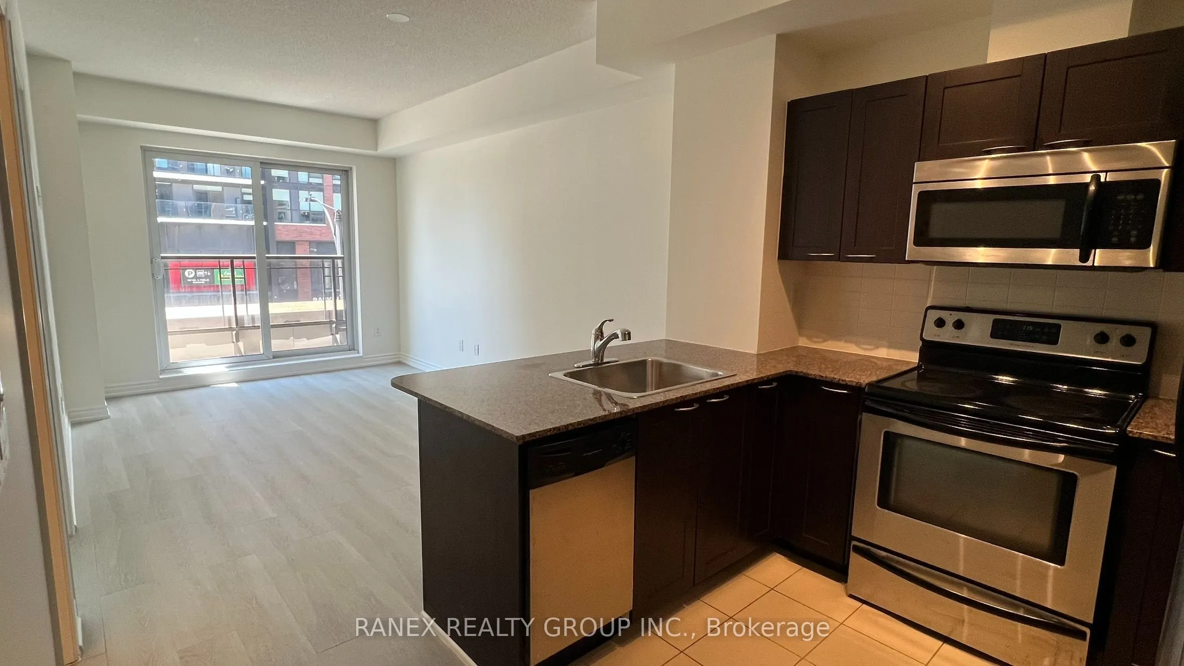 385 Prince Of Wales Drive #317
