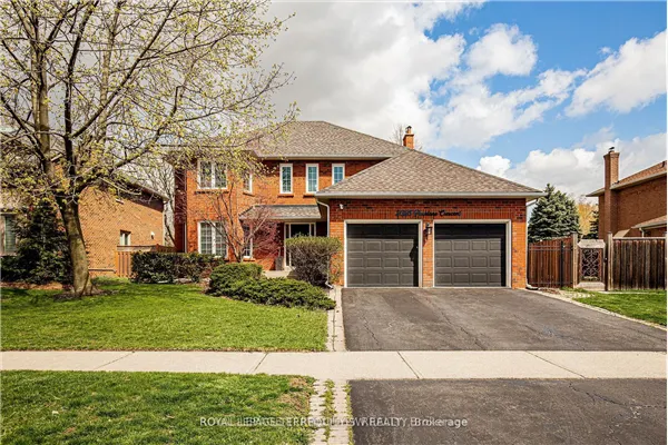 2025 Parklane Crescent