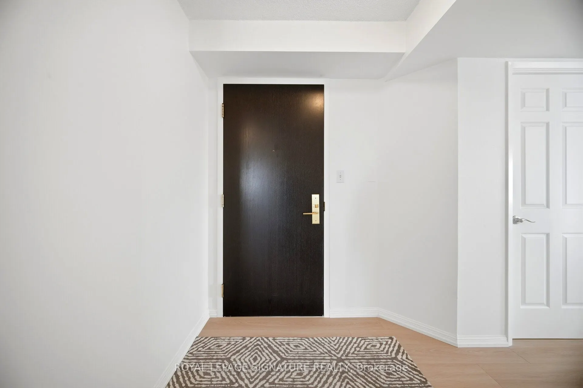 55 Kingsbridge Garden Circle #2310