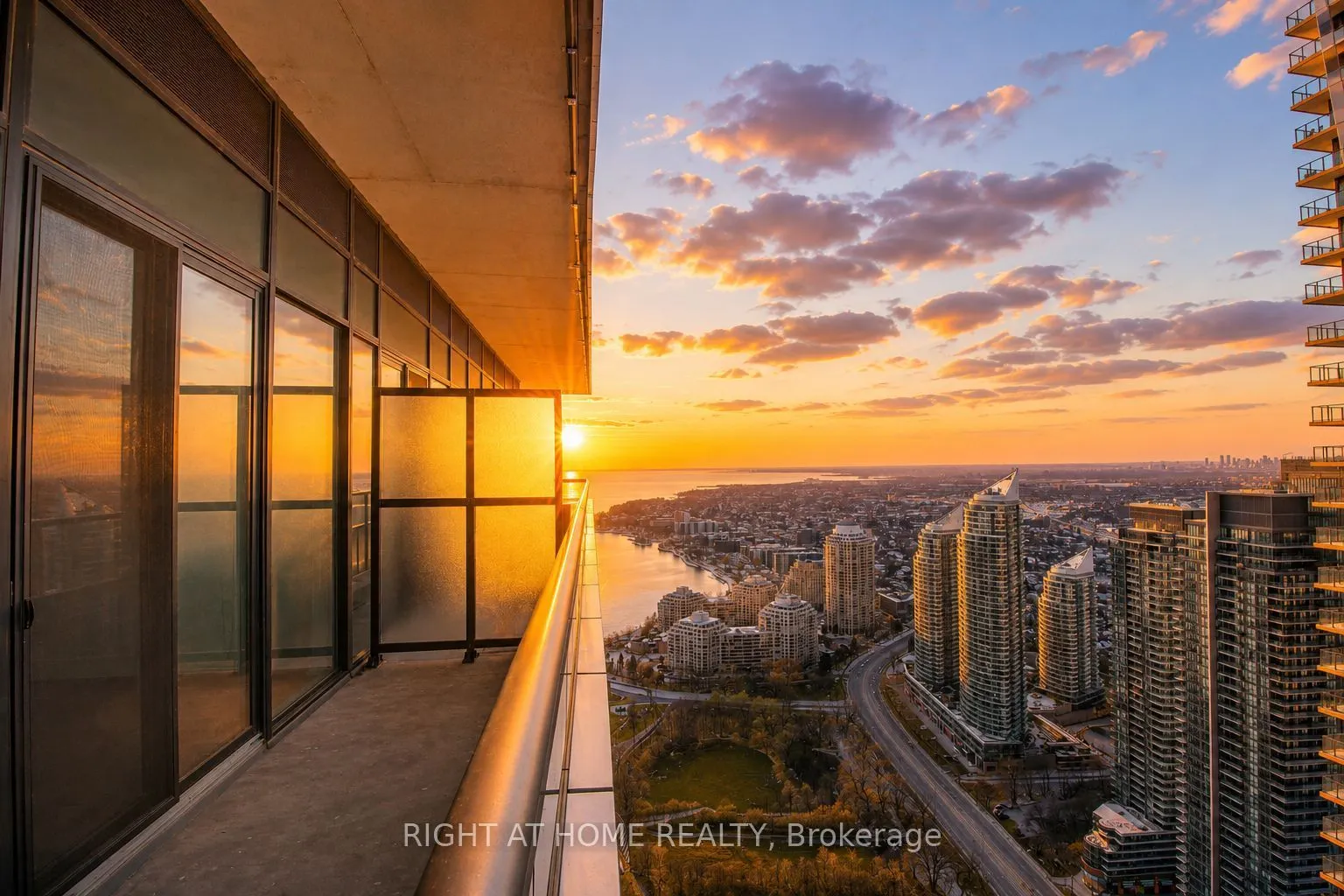 20 Shore Breeze Drive #LPH02B