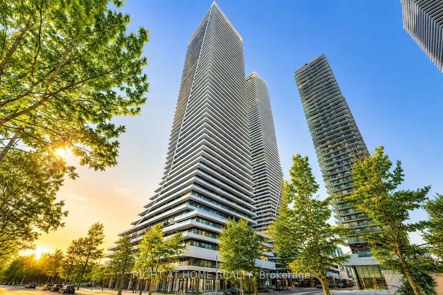 20 Shore Breeze Drive #LPH02B