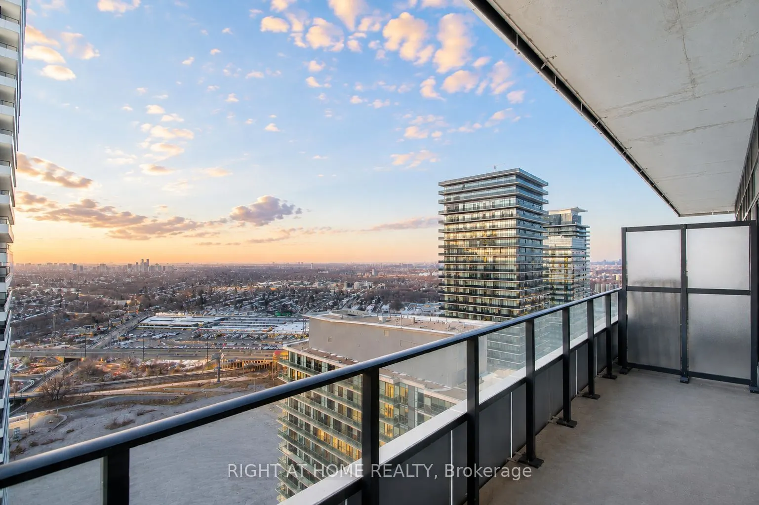 20 Shore Breeze Drive #LPH02B