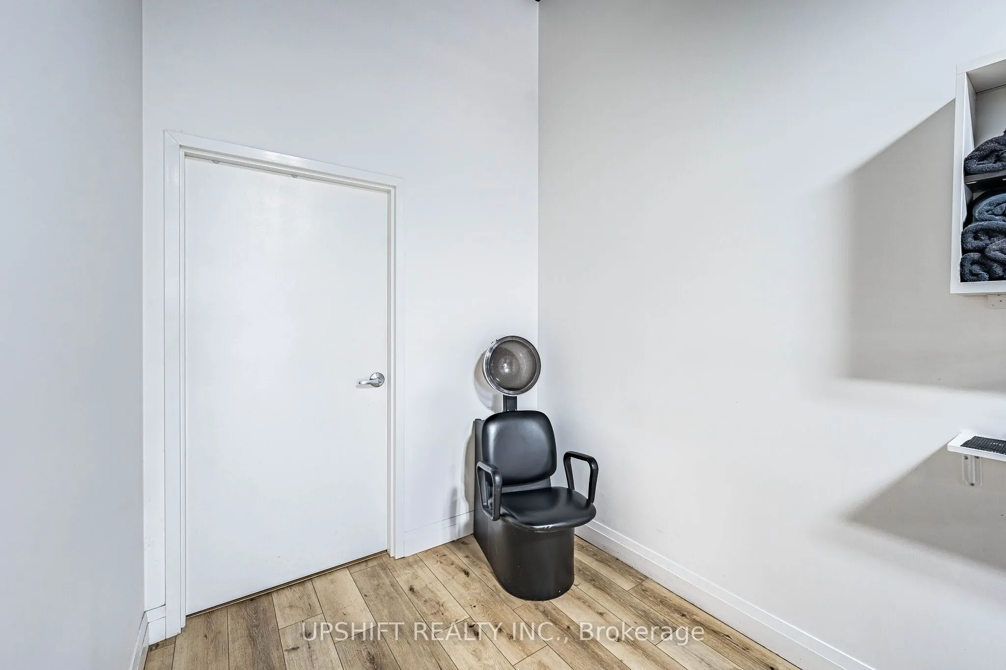 301 Queen Street S #3B