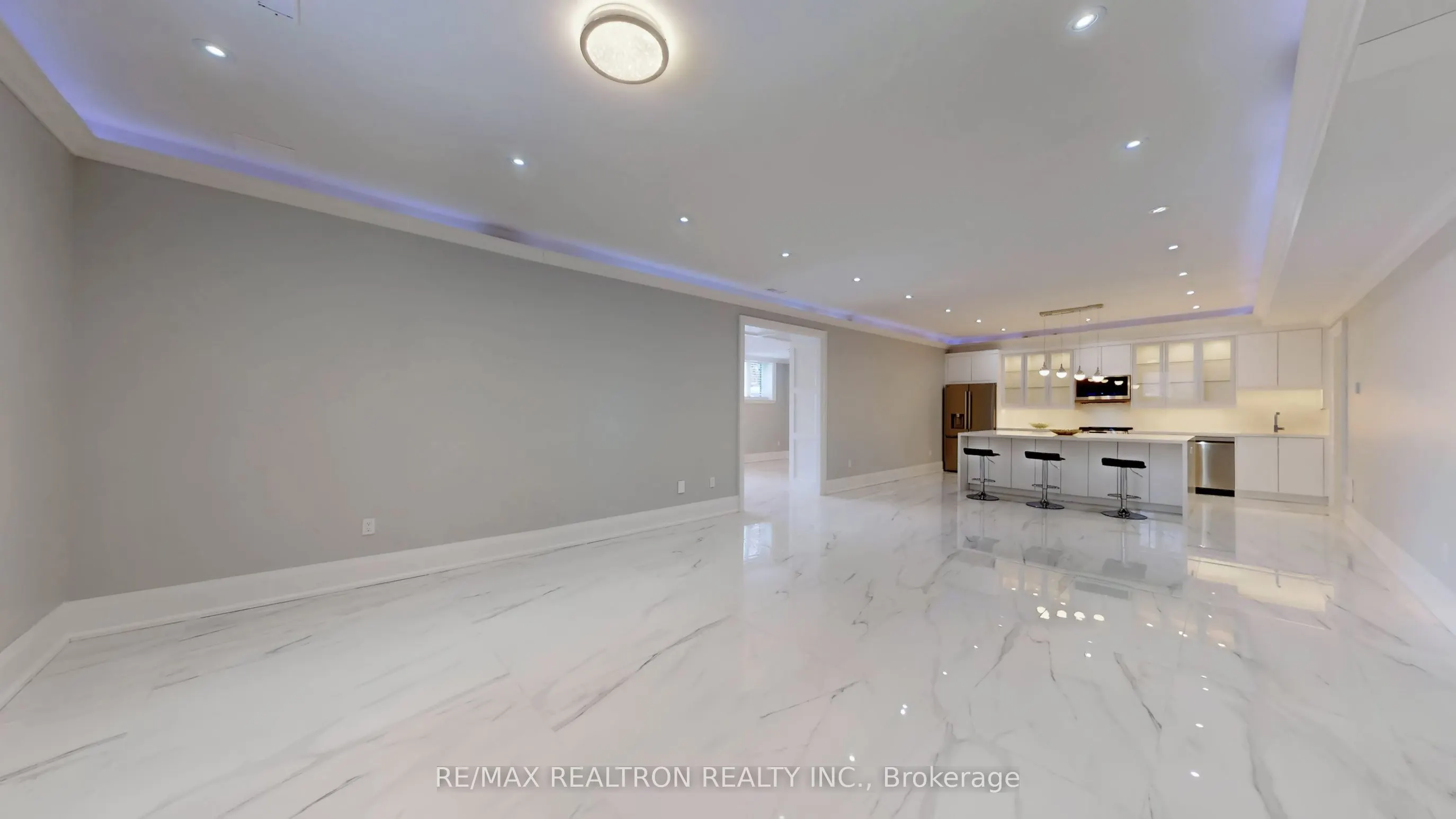 9 Roxaline Street