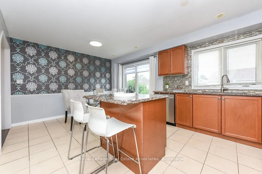 6 Ventura Avenue #2