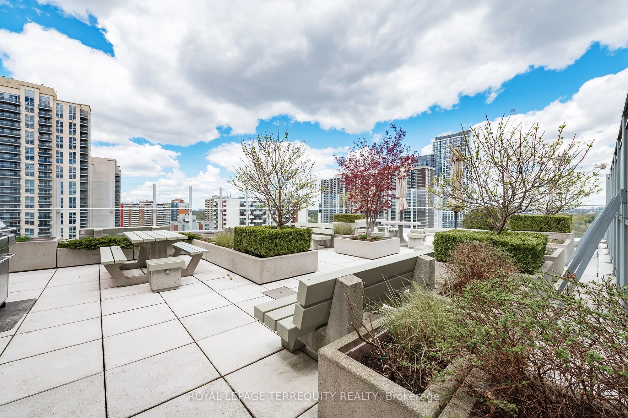 2 Fieldway Road #707