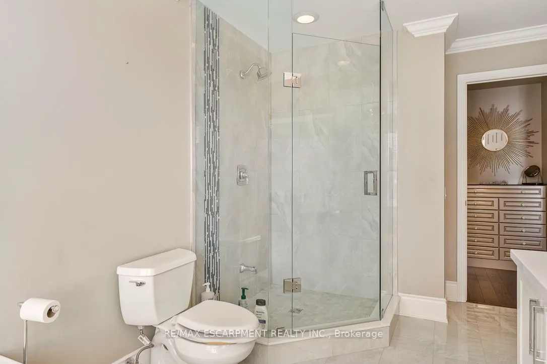 35 Kingsbridge Garden Circle #2706