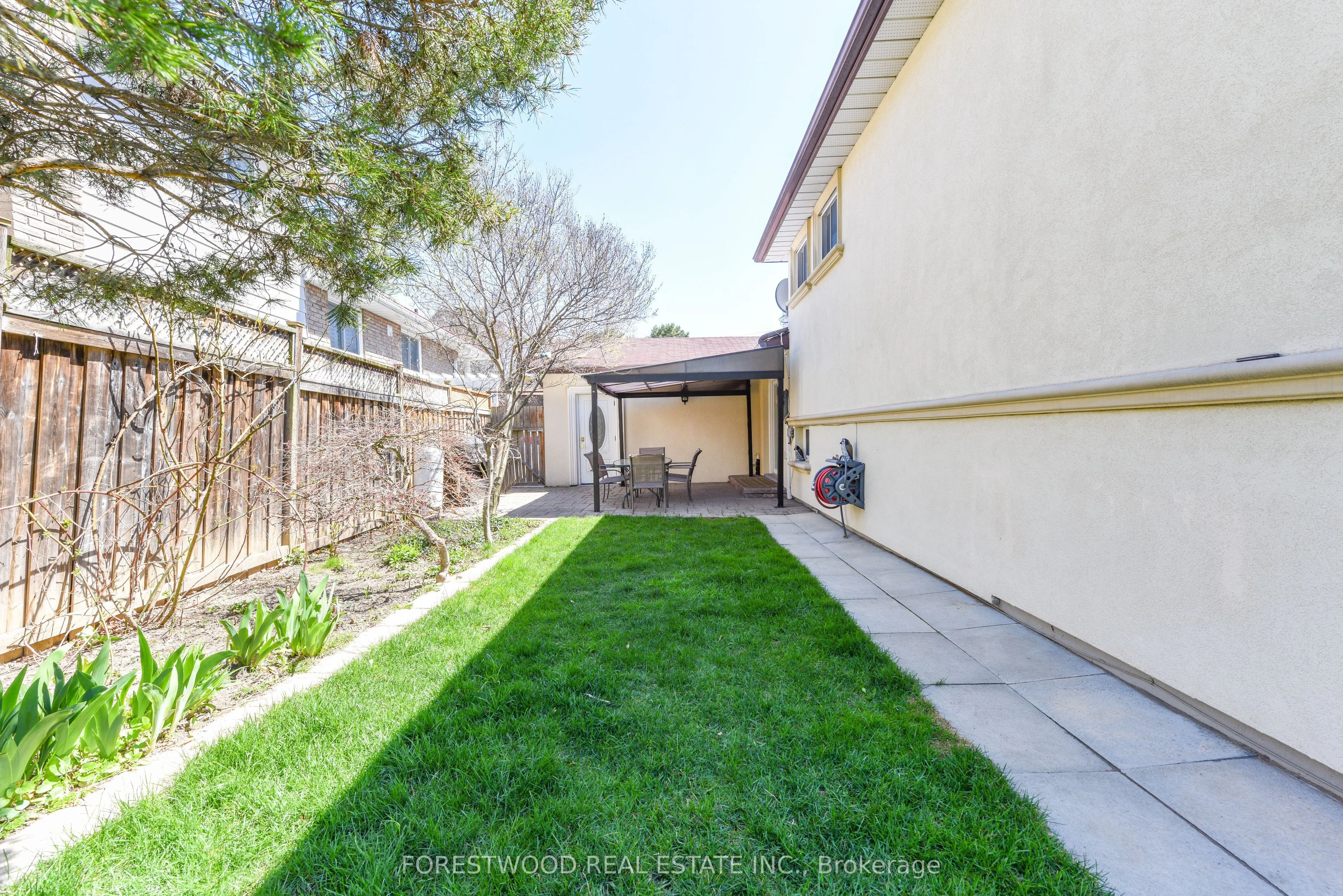 571 Silver Creek Boulevard