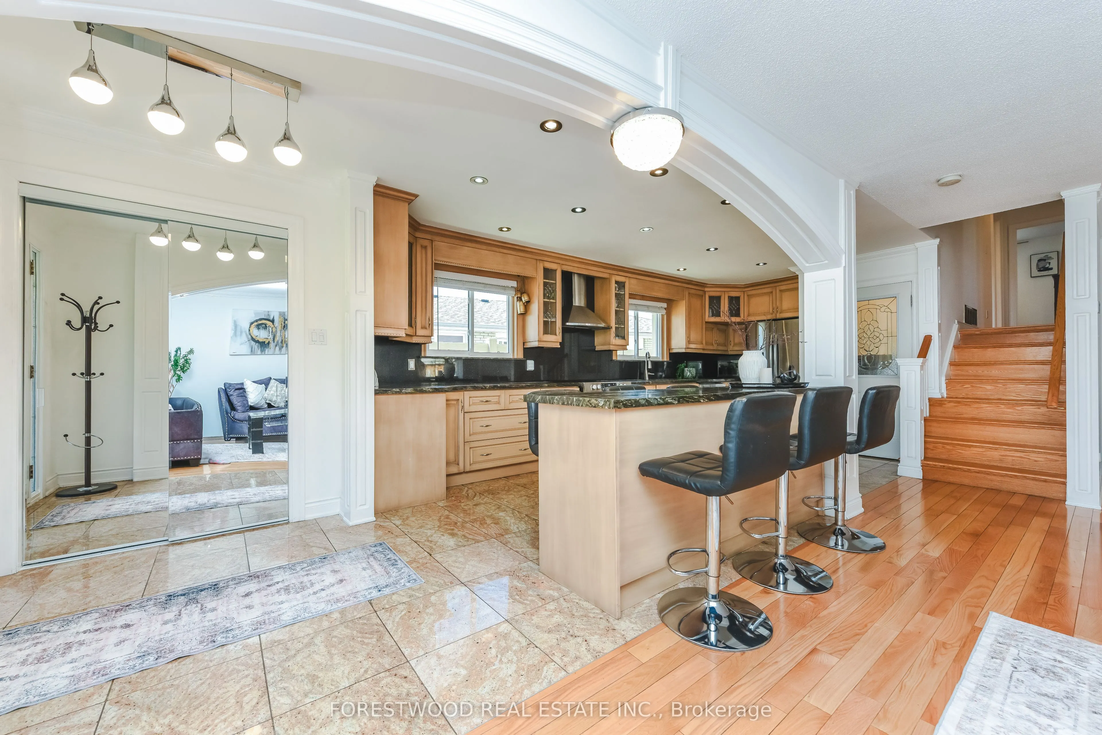 571 Silver Creek Boulevard