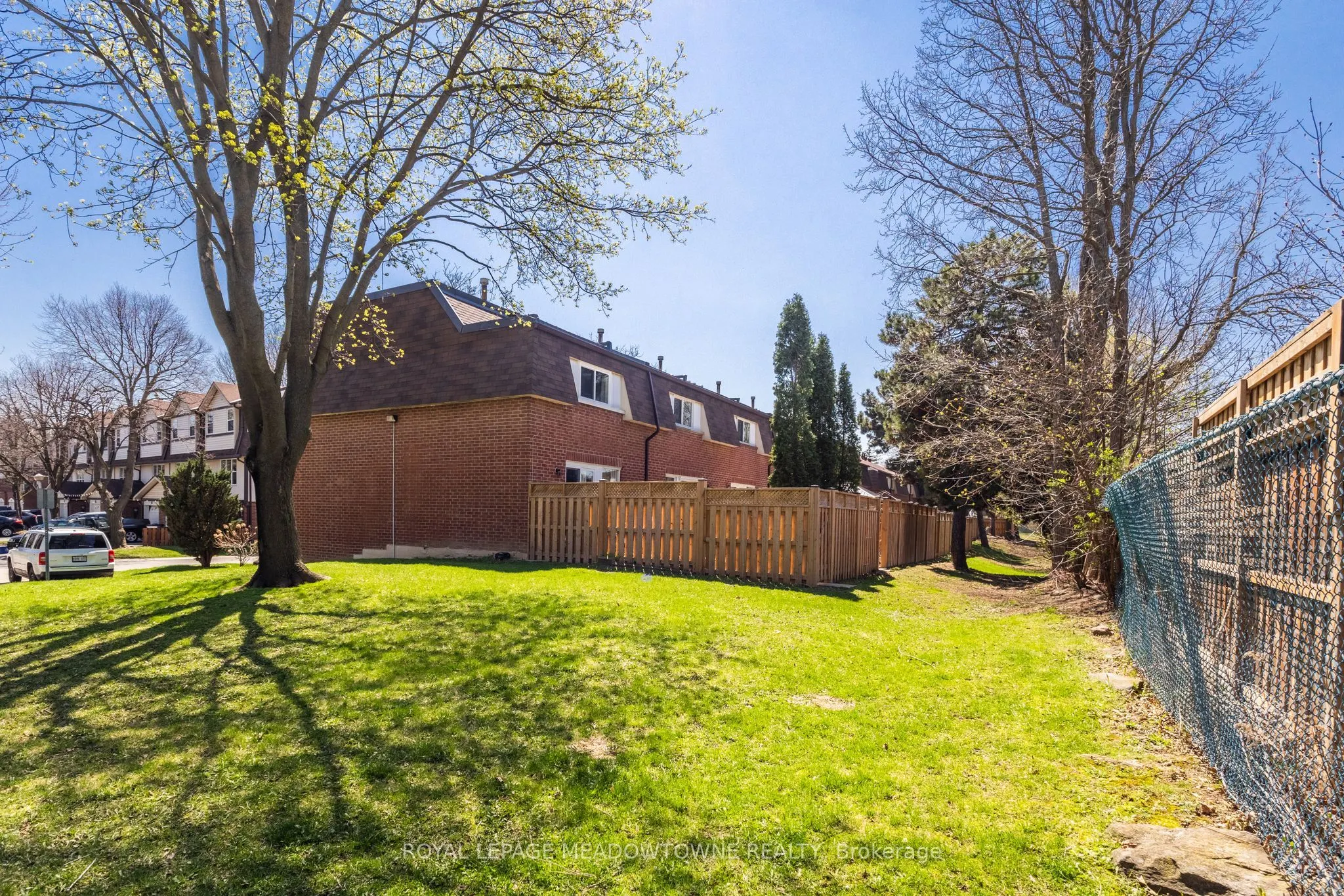 235 Bronte Street #43