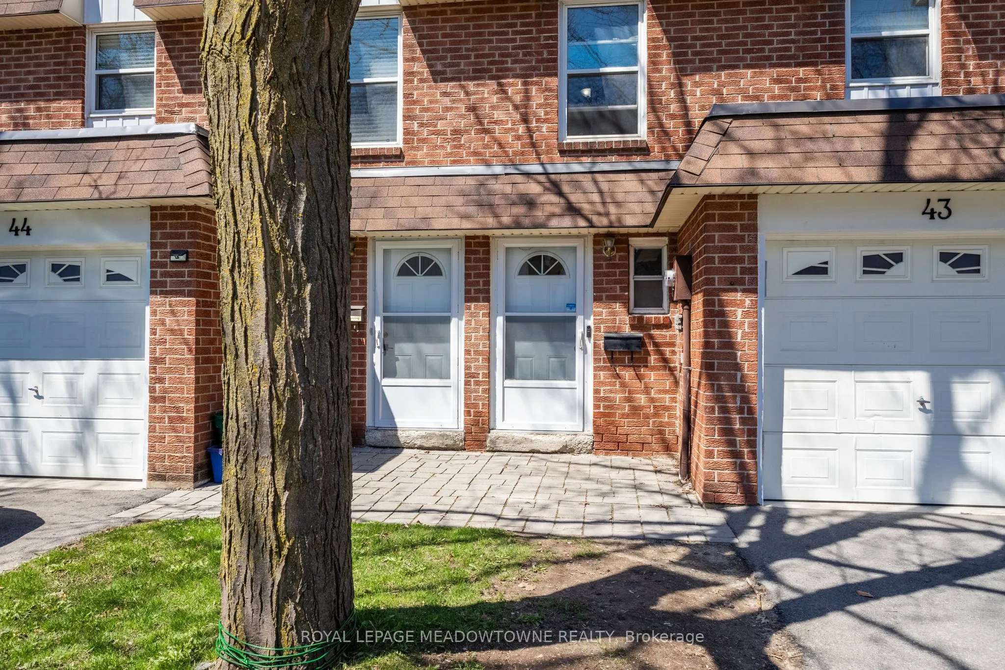 235 Bronte Street #43