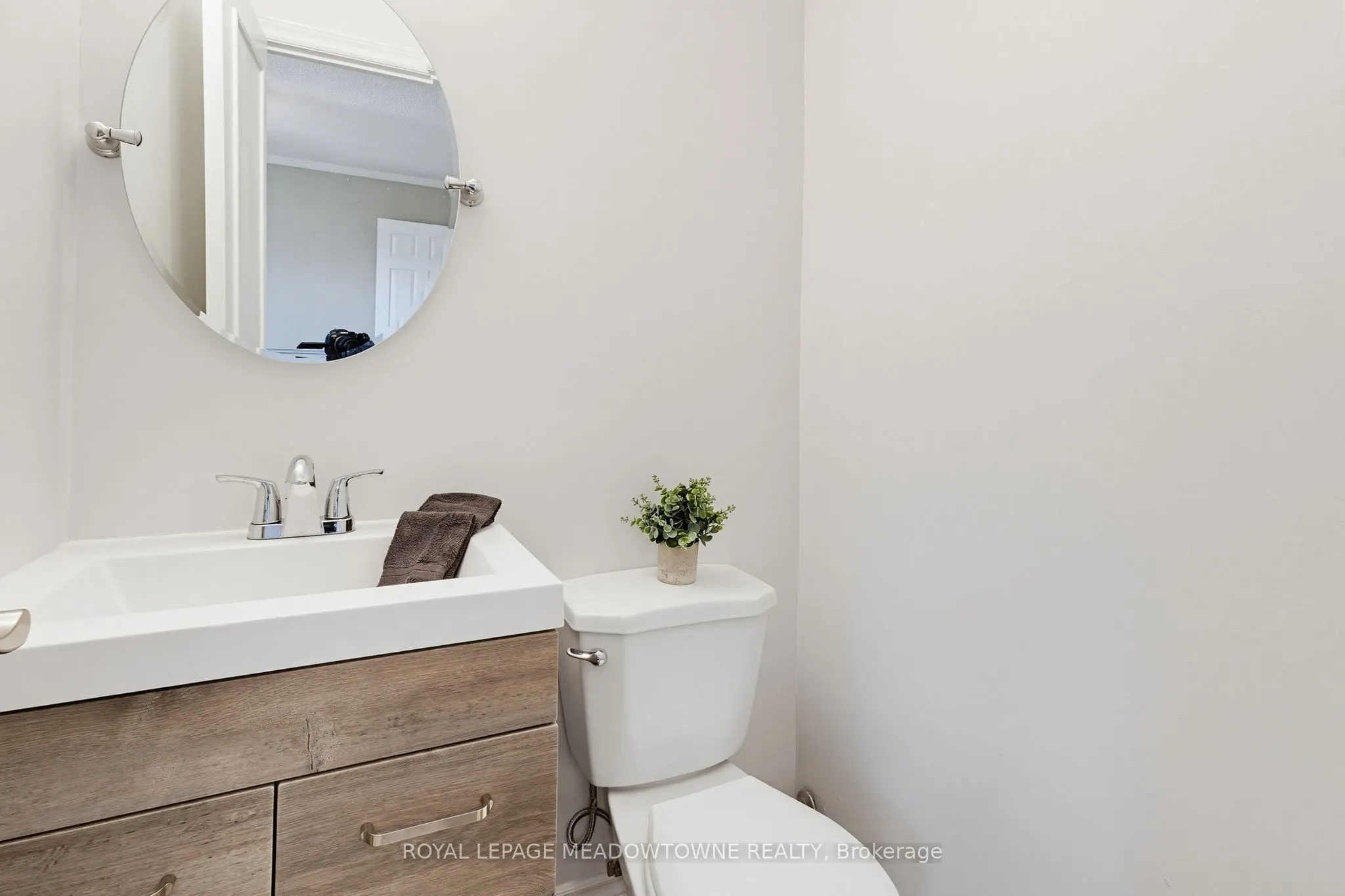 235 Bronte Street #43