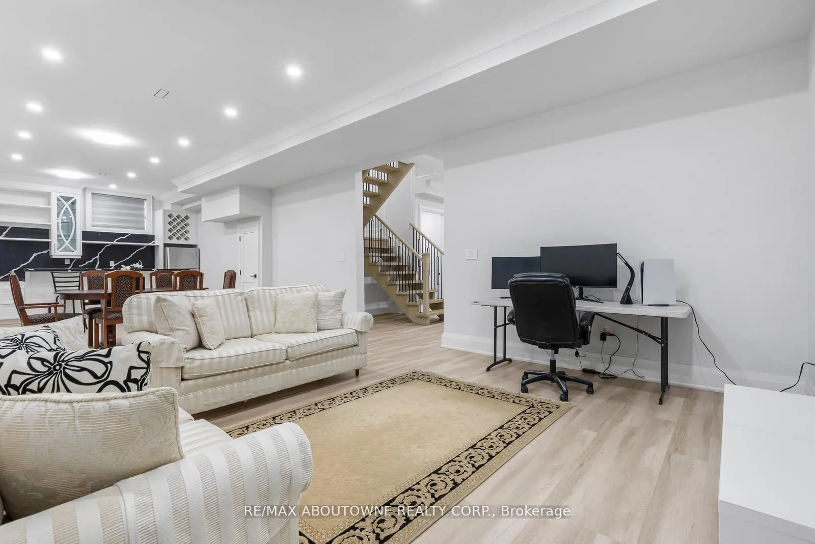 455 Samford Place