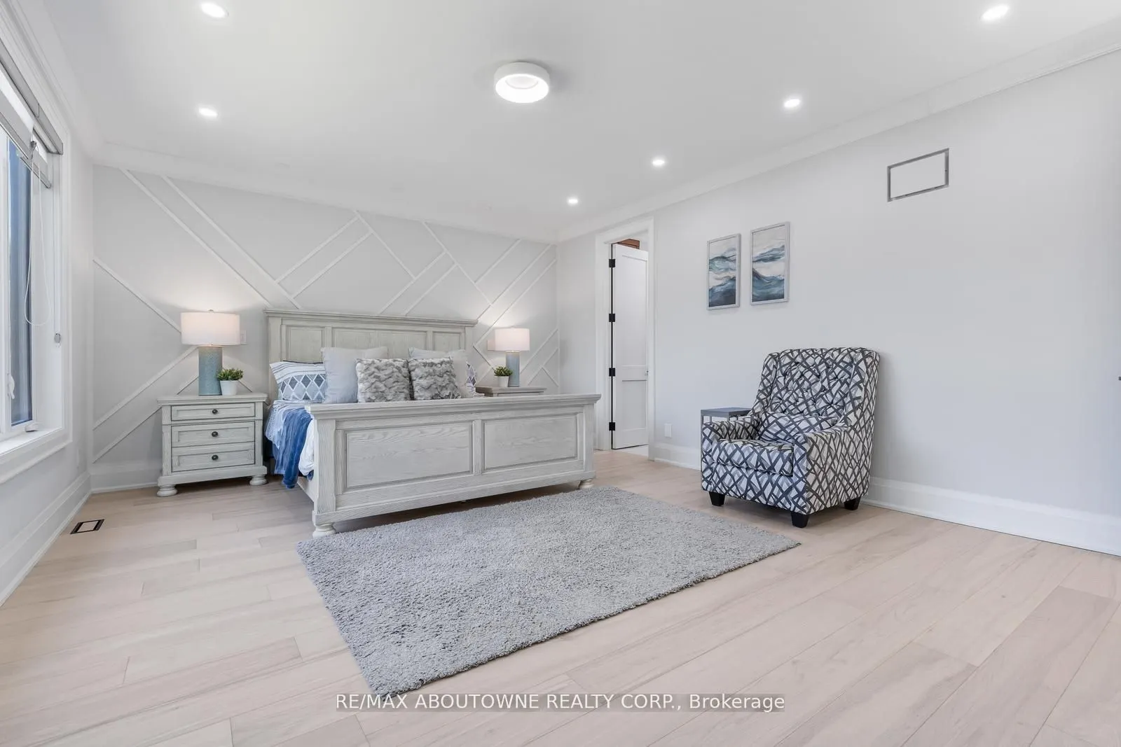 455 Samford Place
