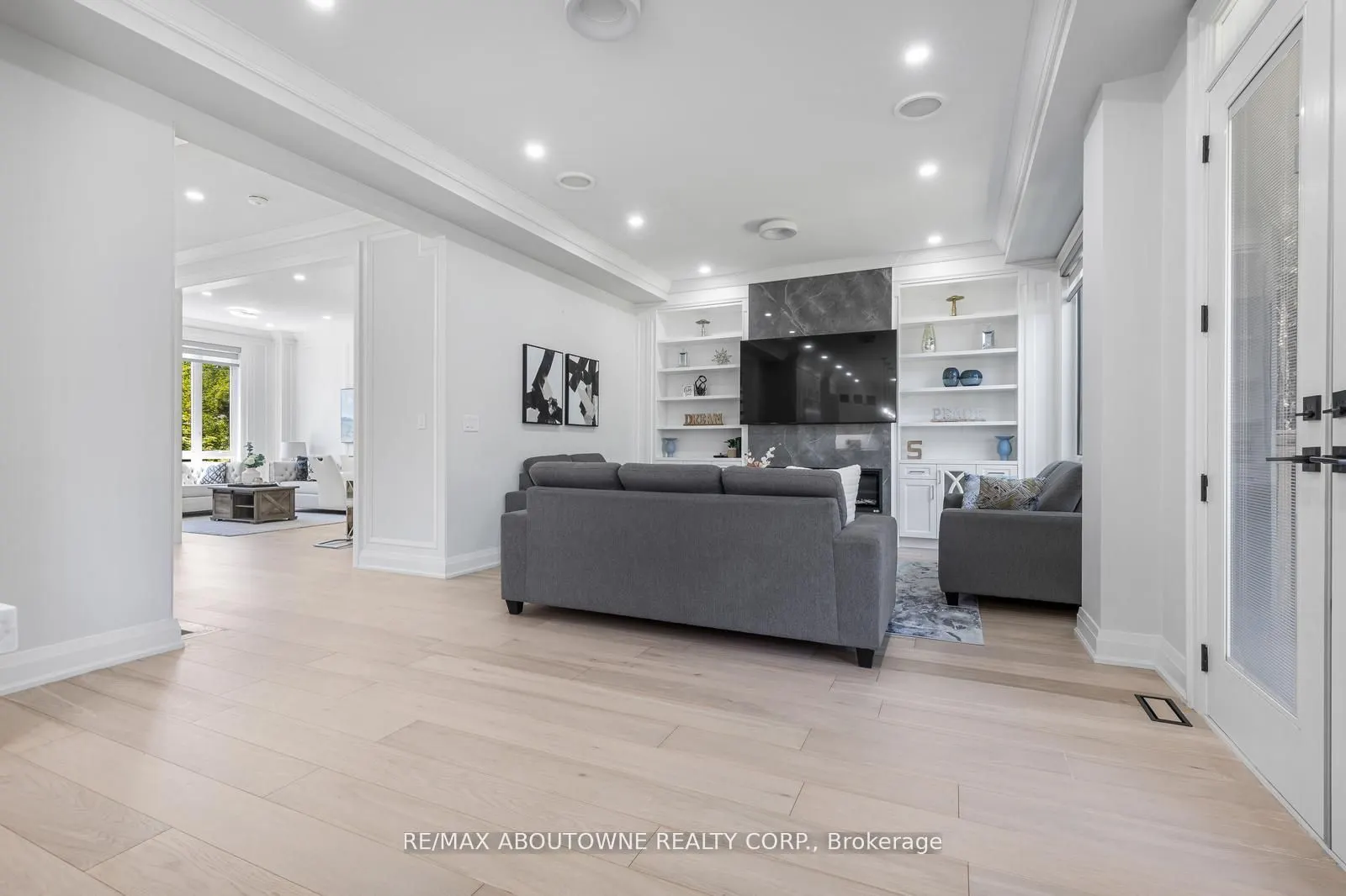 455 Samford Place