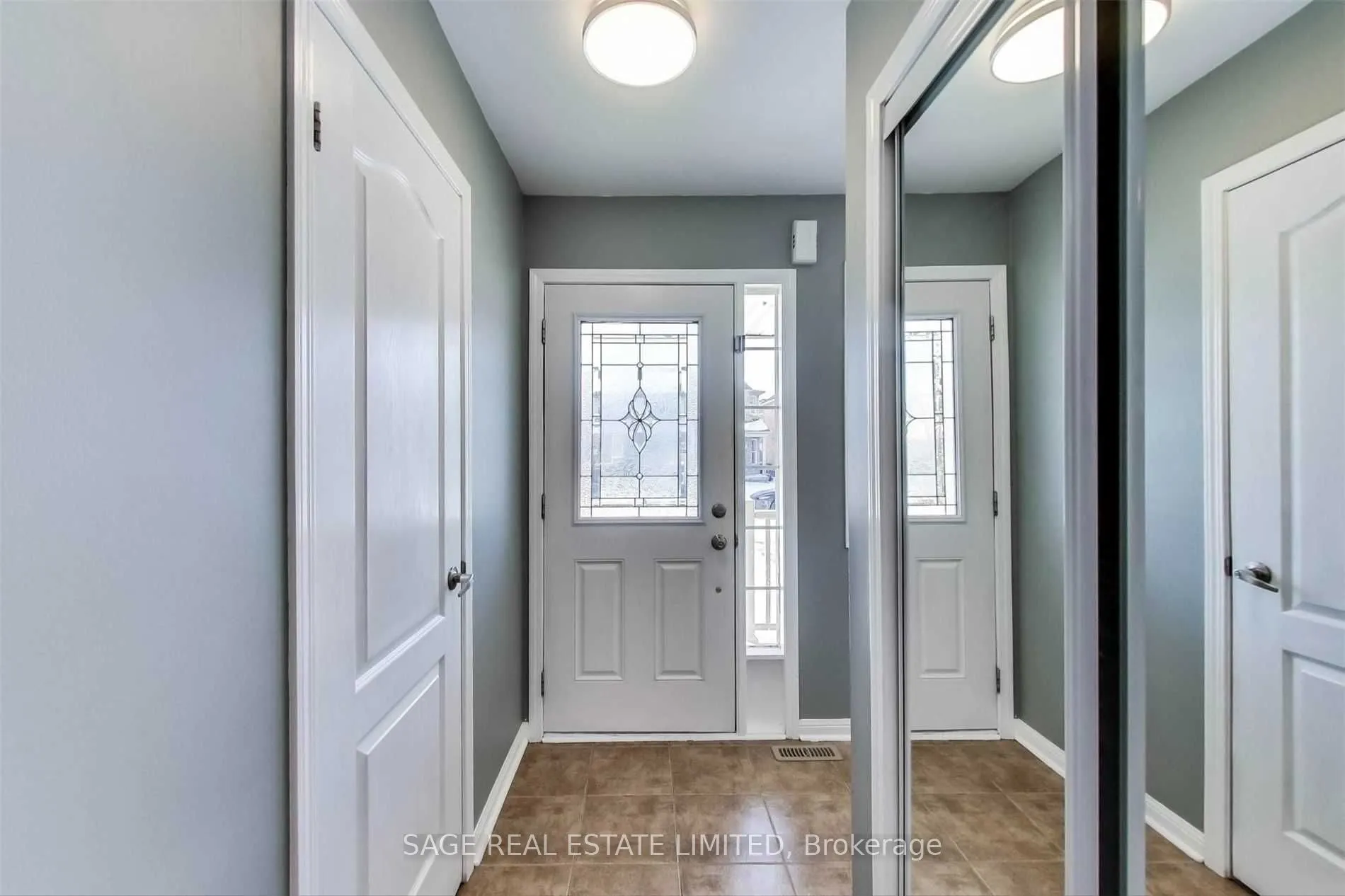 1131 Barr Crescent