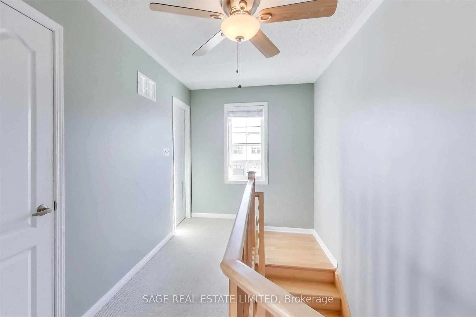 1131 Barr Crescent