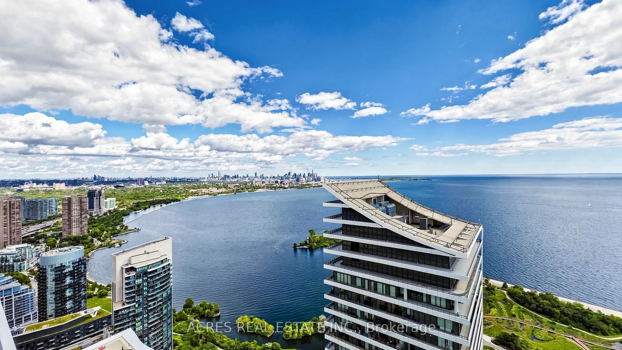 30 SHORE BREEZE Drive #5806