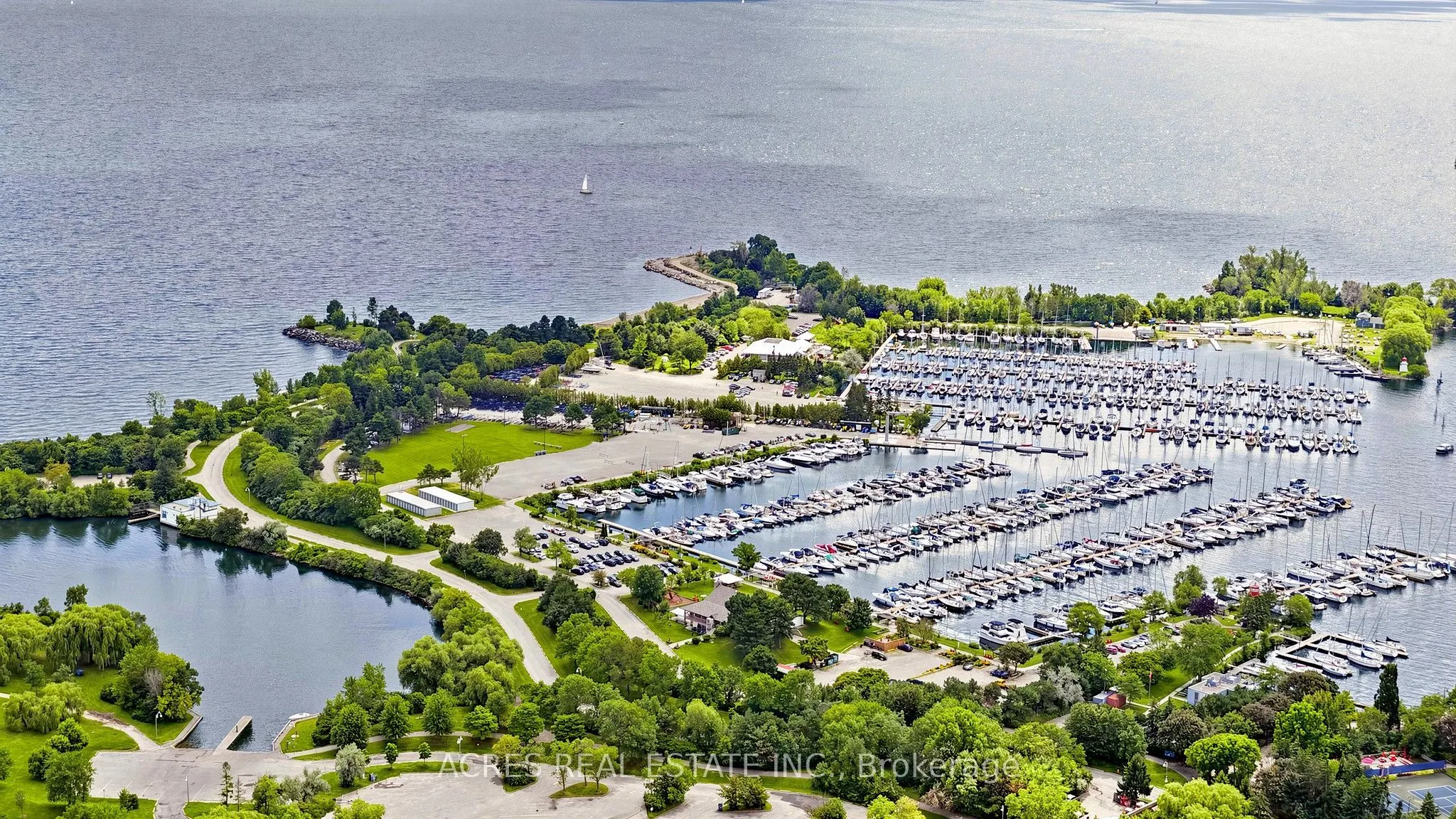 30 SHORE BREEZE Drive #5806