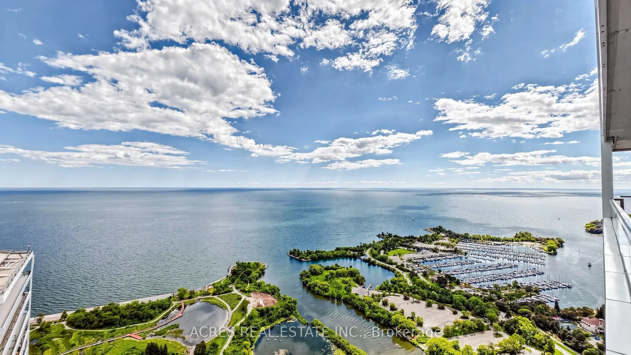 30 SHORE BREEZE Drive #5806
