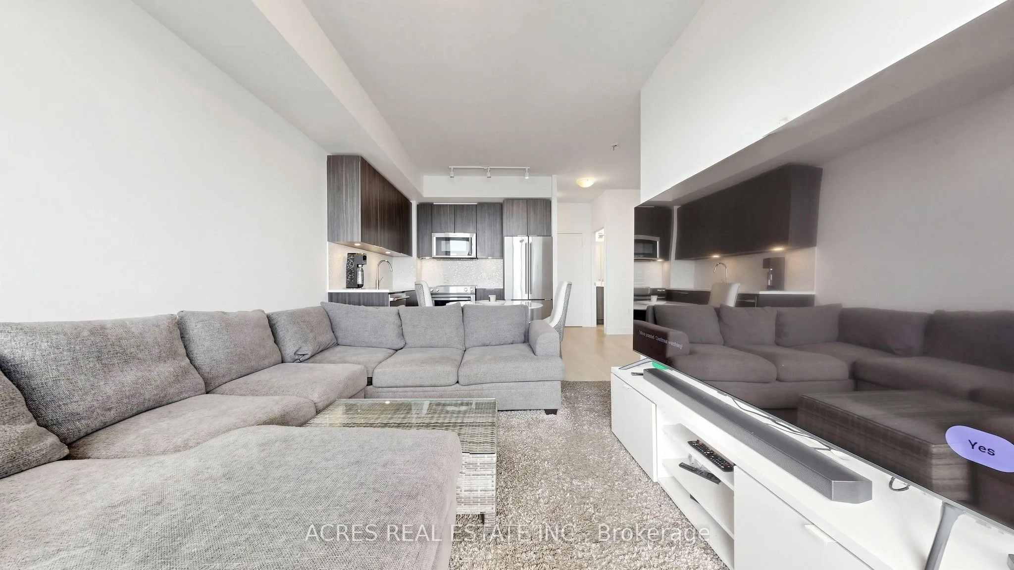 30 SHORE BREEZE Drive #5806