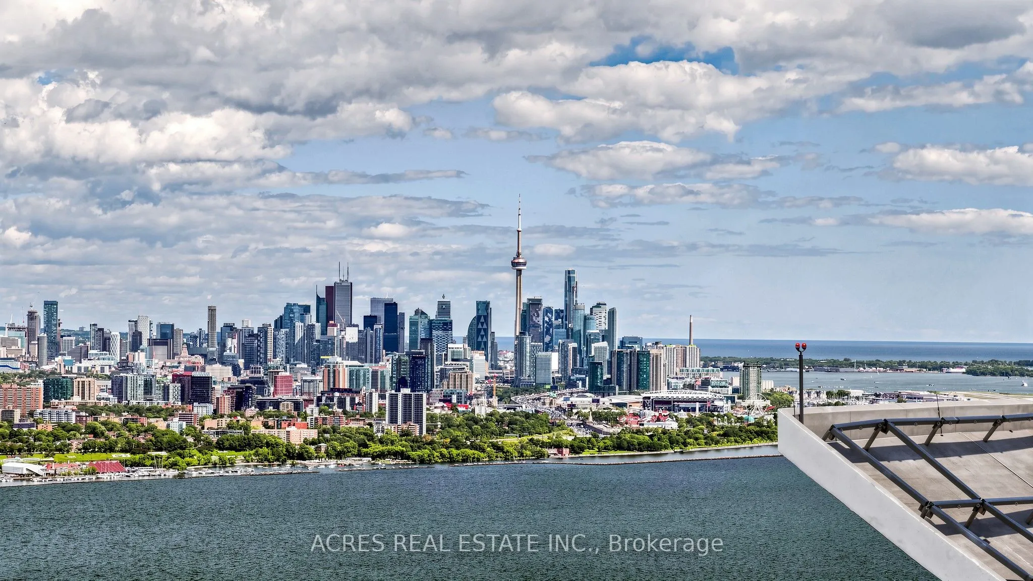 30 SHORE BREEZE Drive #5806