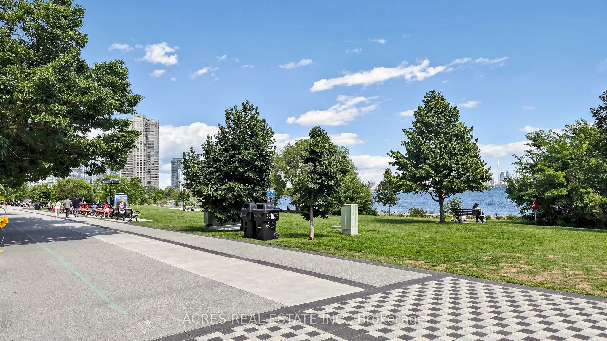 30 SHORE BREEZE Drive #5806