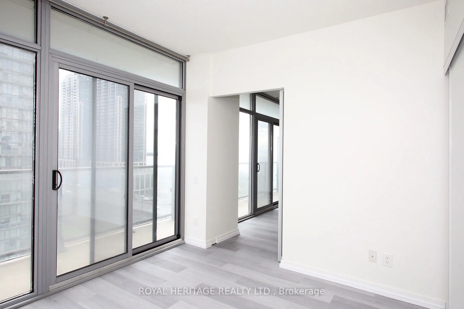 105 Queensway Avenue #1216