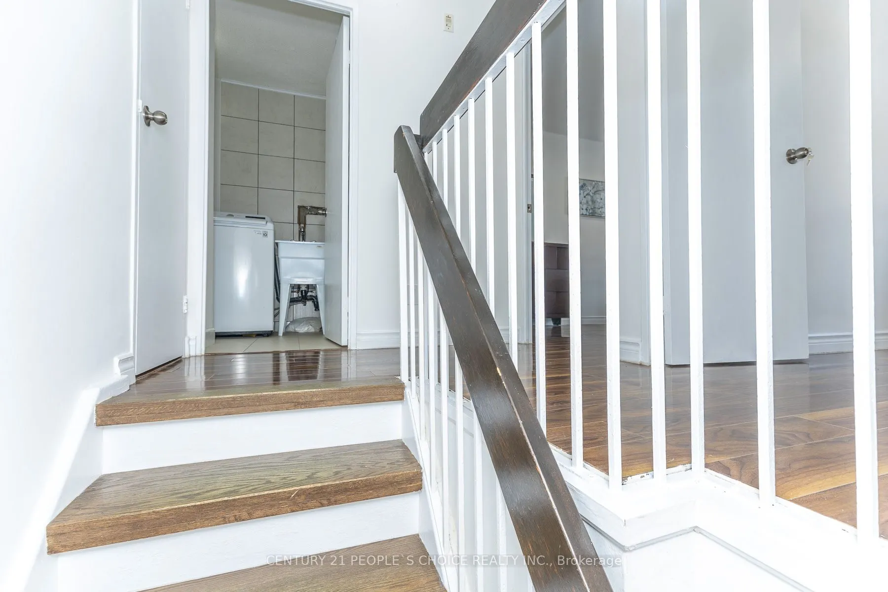 10 Eddystone Avenue N #106