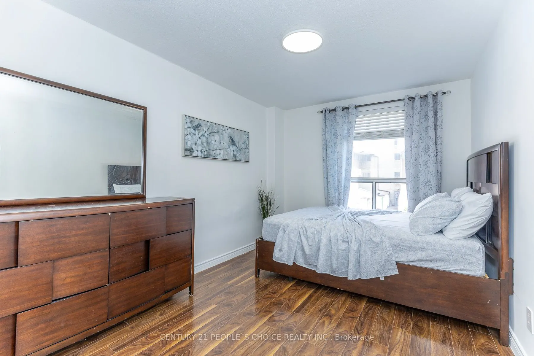 10 Eddystone Avenue N #106