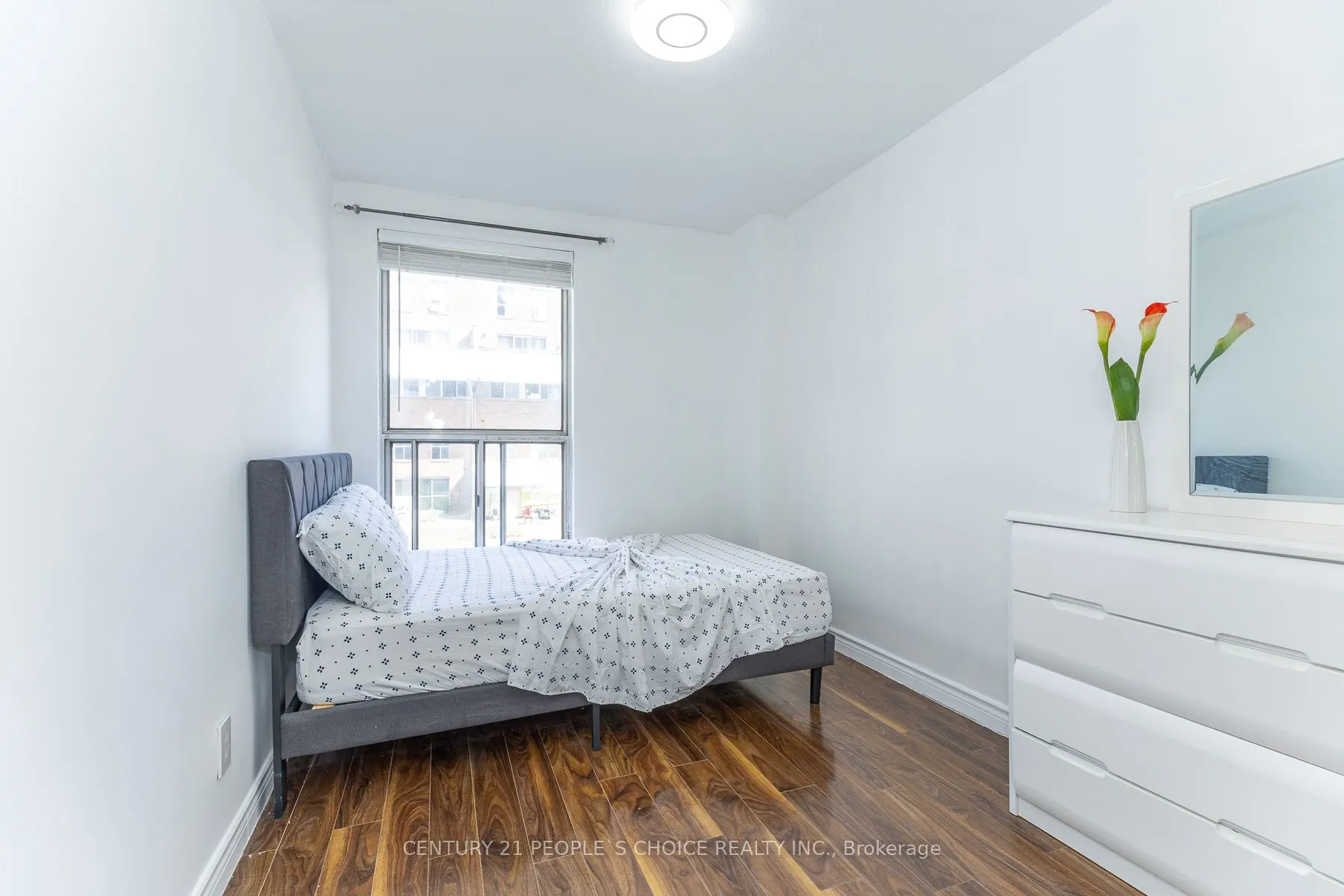 10 Eddystone Avenue N #106