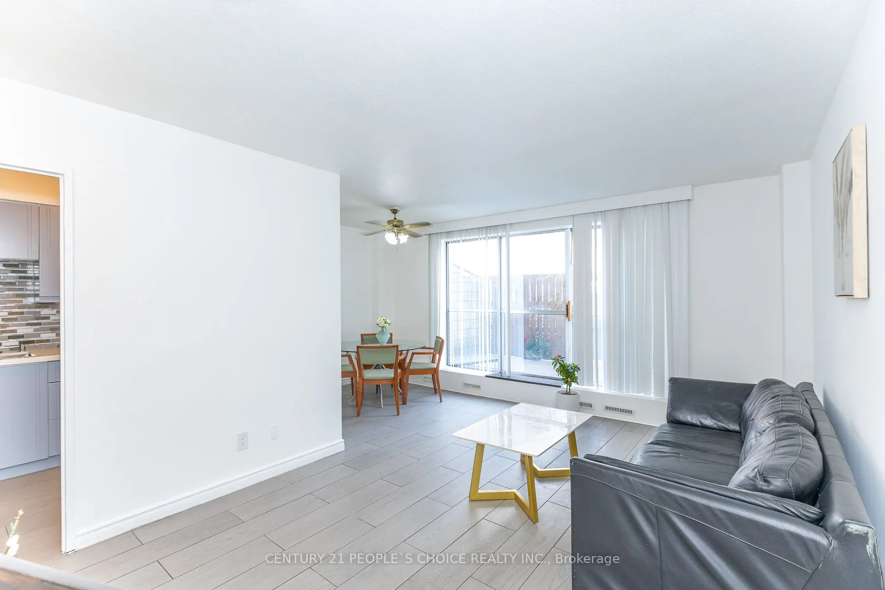 10 Eddystone Avenue N #106