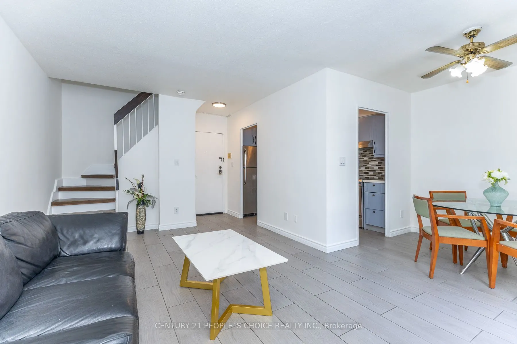 10 Eddystone Avenue N #106