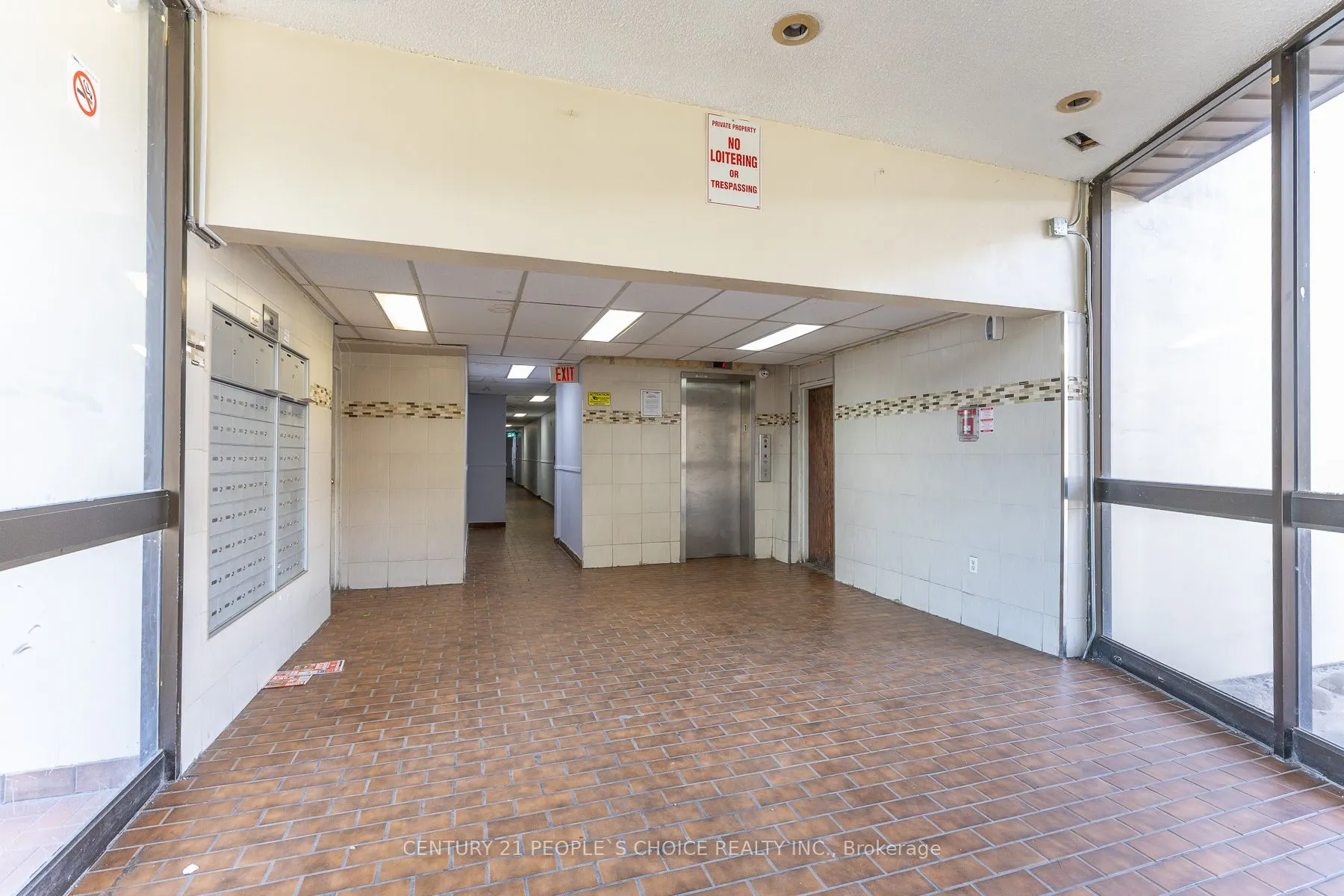 10 Eddystone Avenue N #106