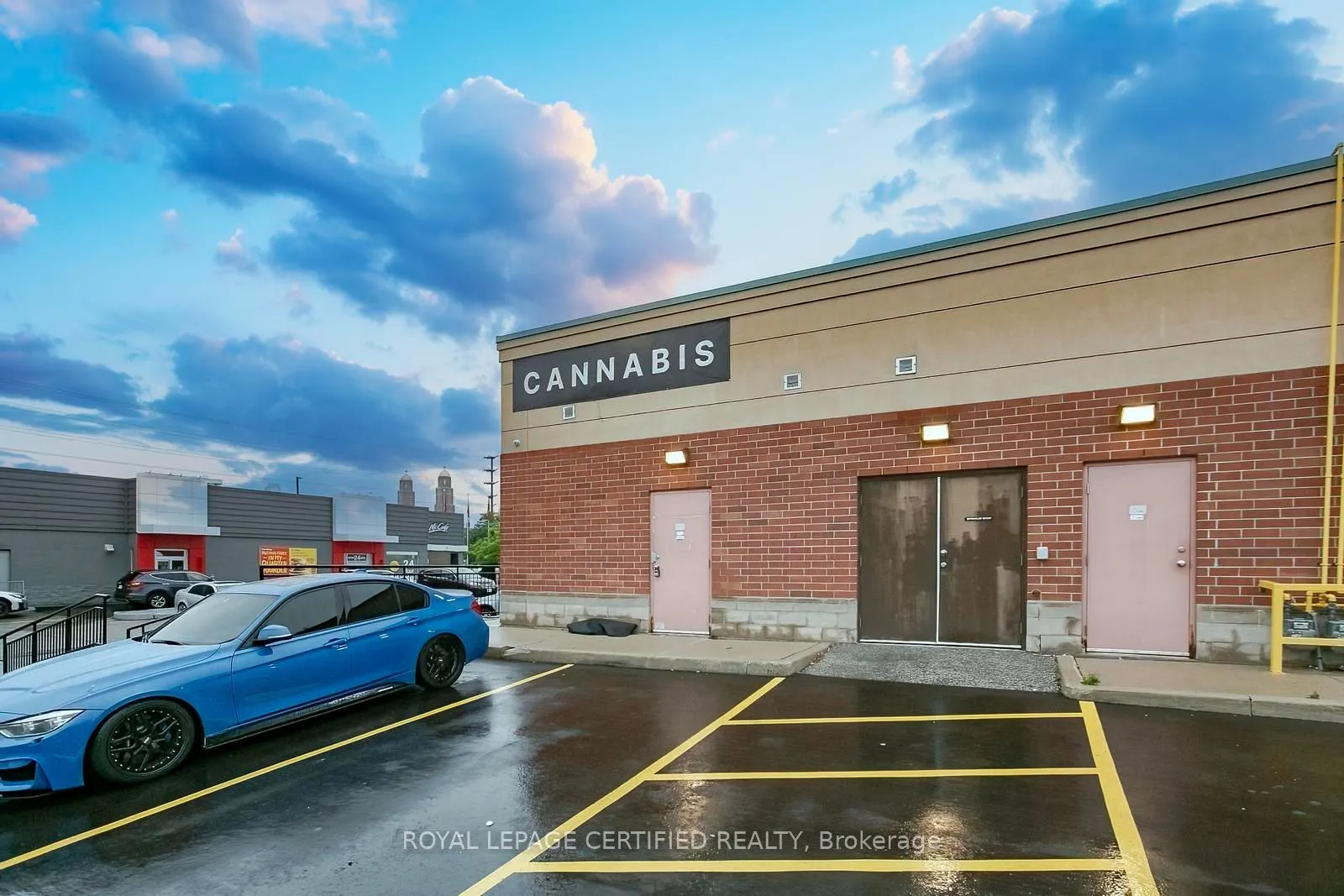 1252 Eglinton Avenue W #F4