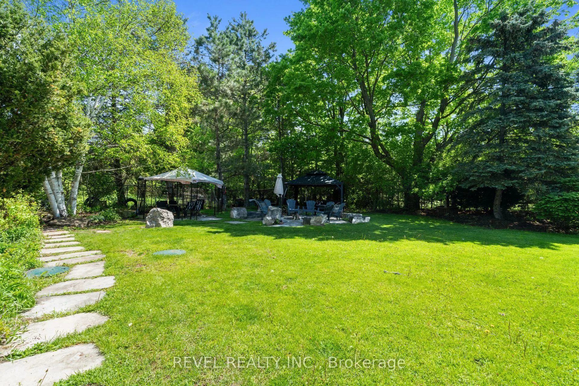 14227 Trafalgar Road