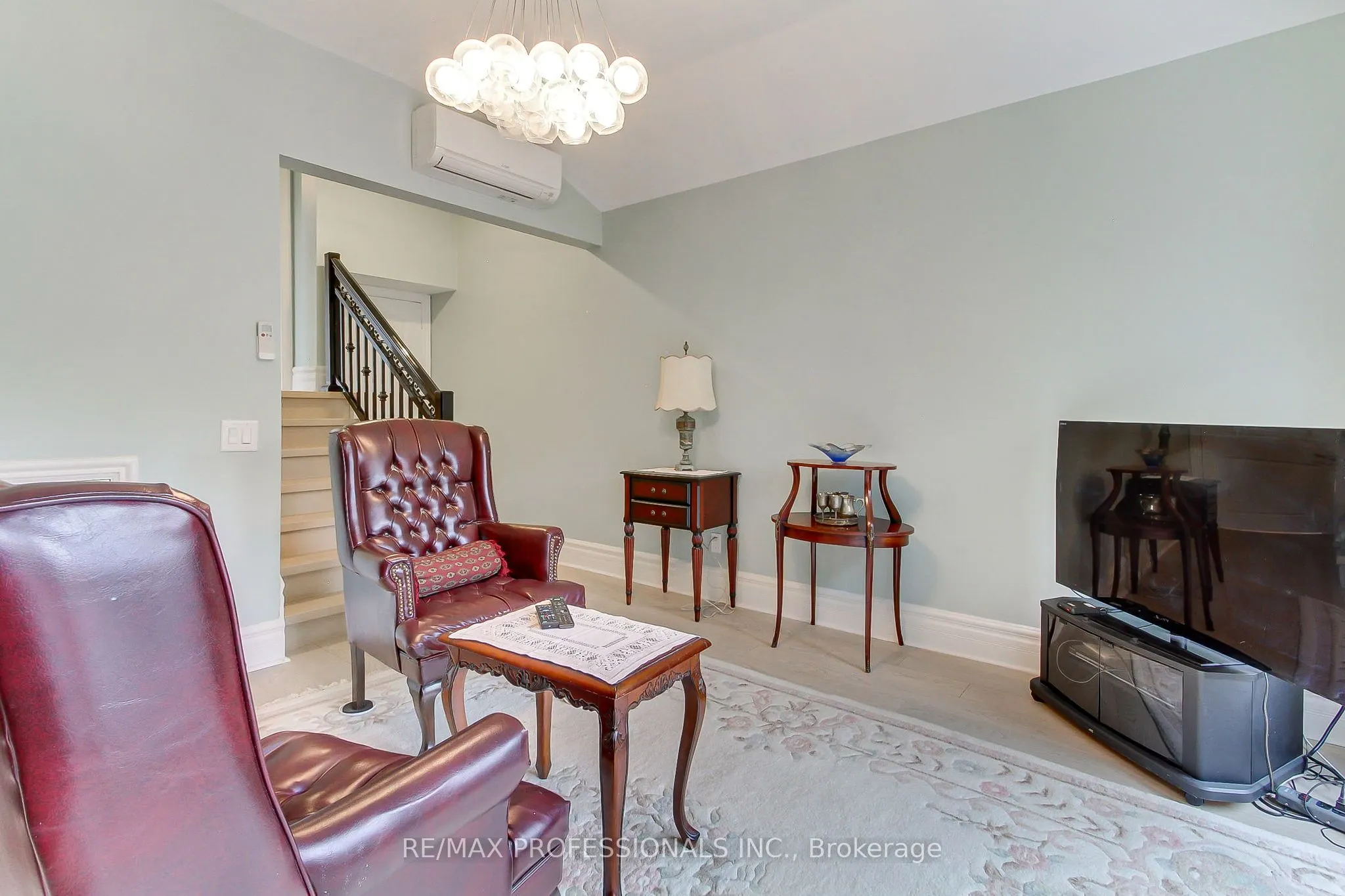 40 Cowley Avenue