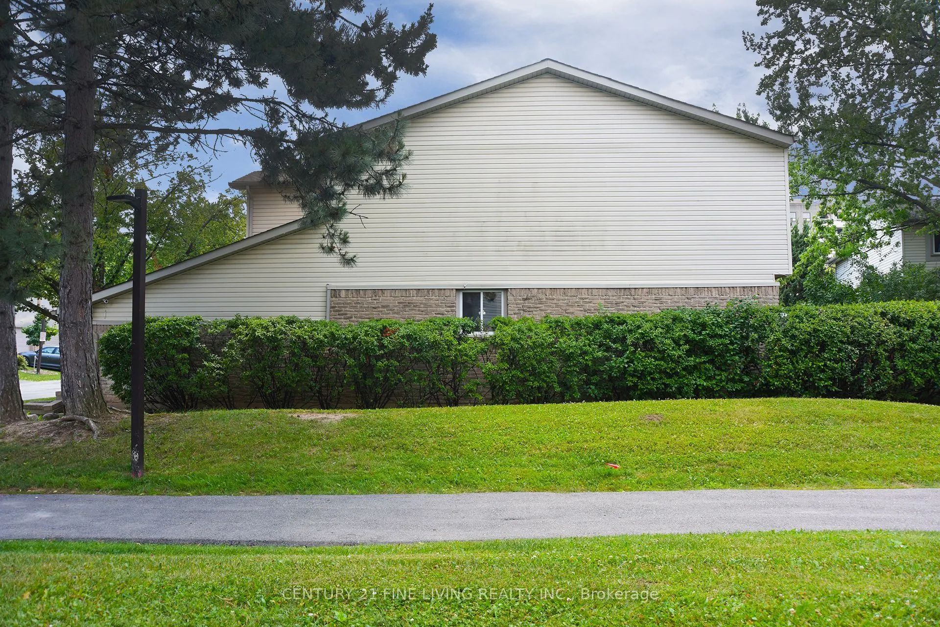 2700 Battleford Road #34