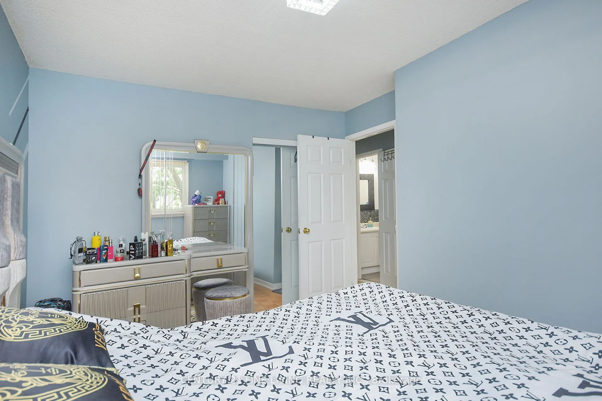 2700 Battleford Road #34