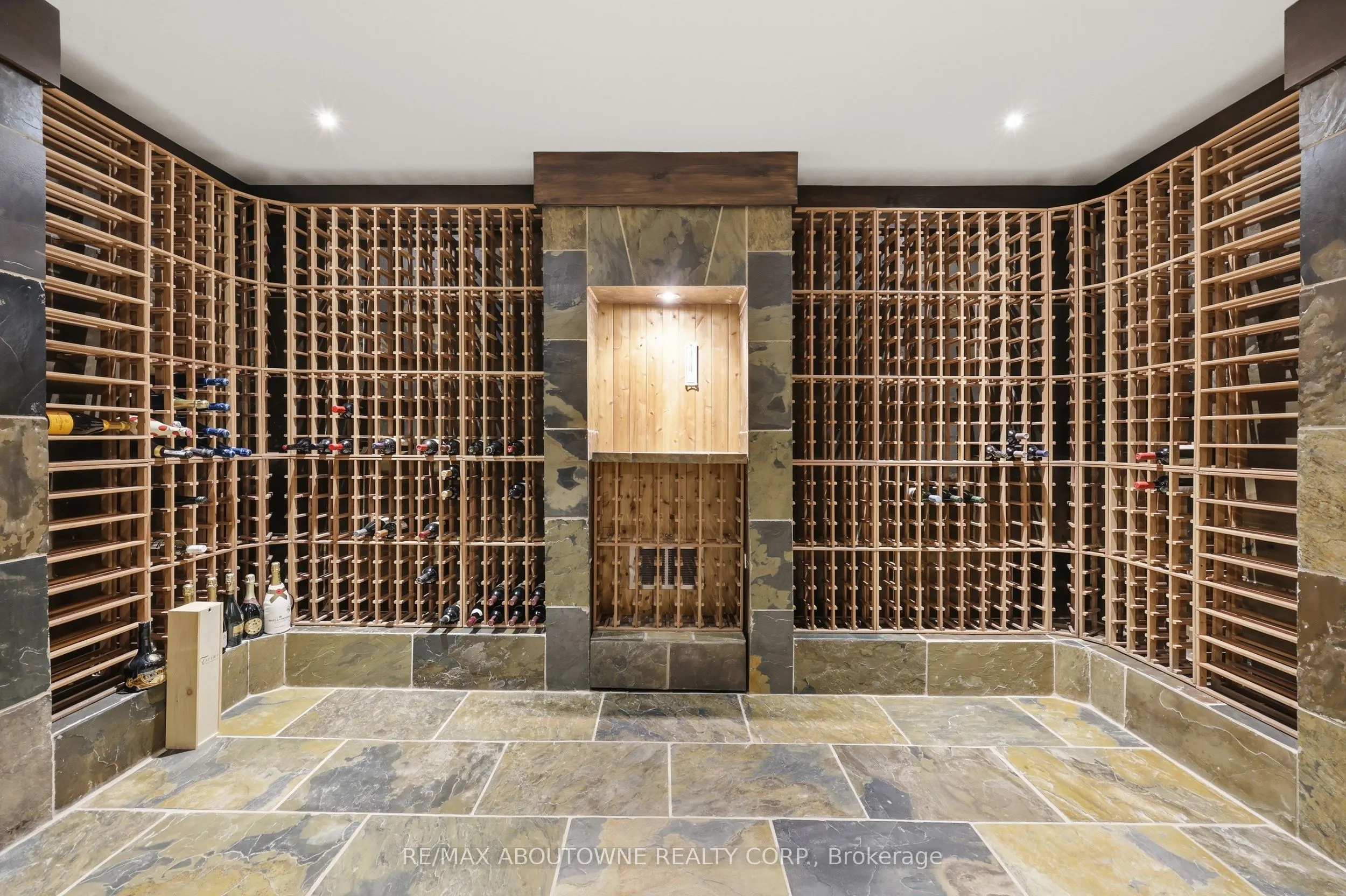 437 Cairncroft Road