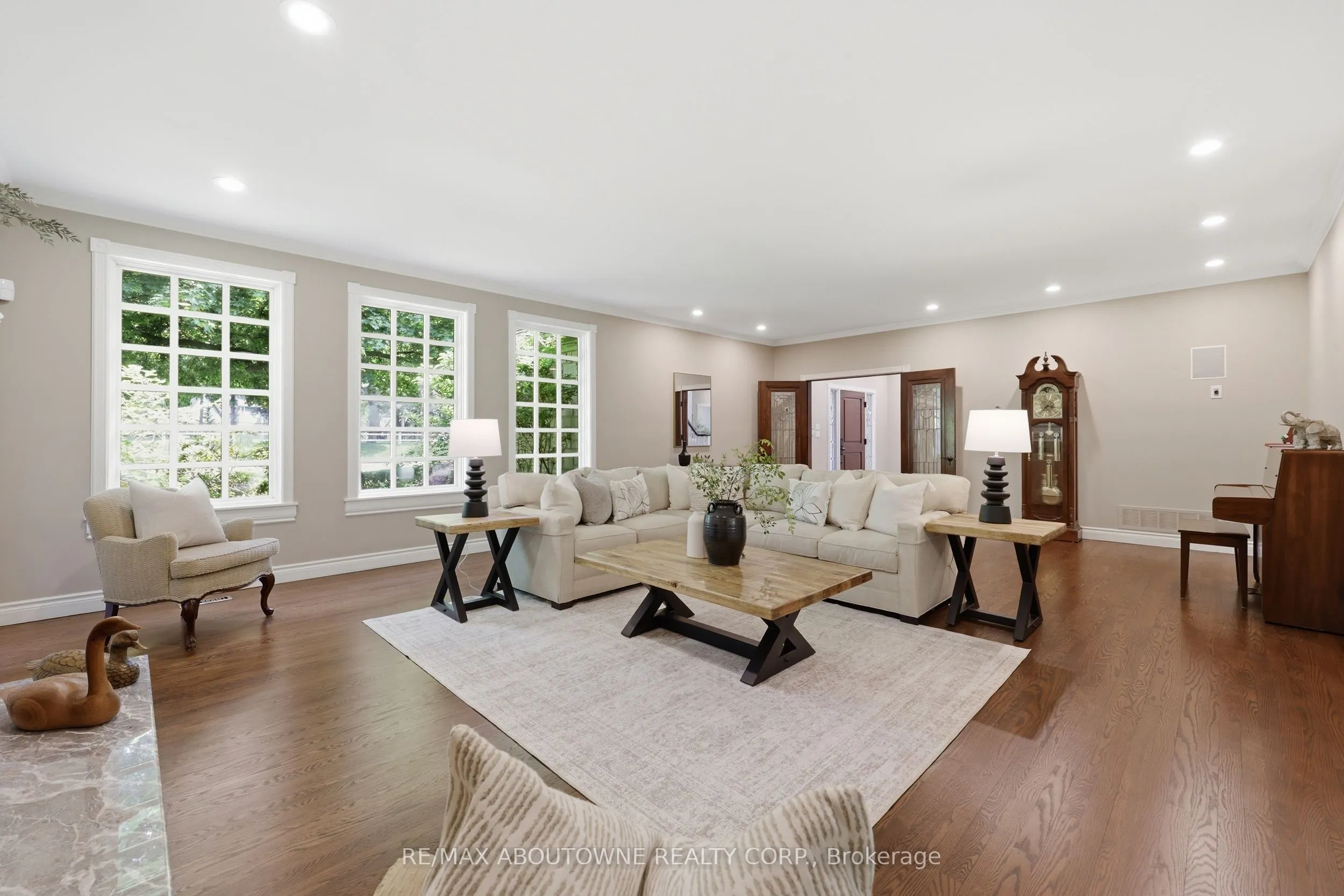 437 Cairncroft Road
