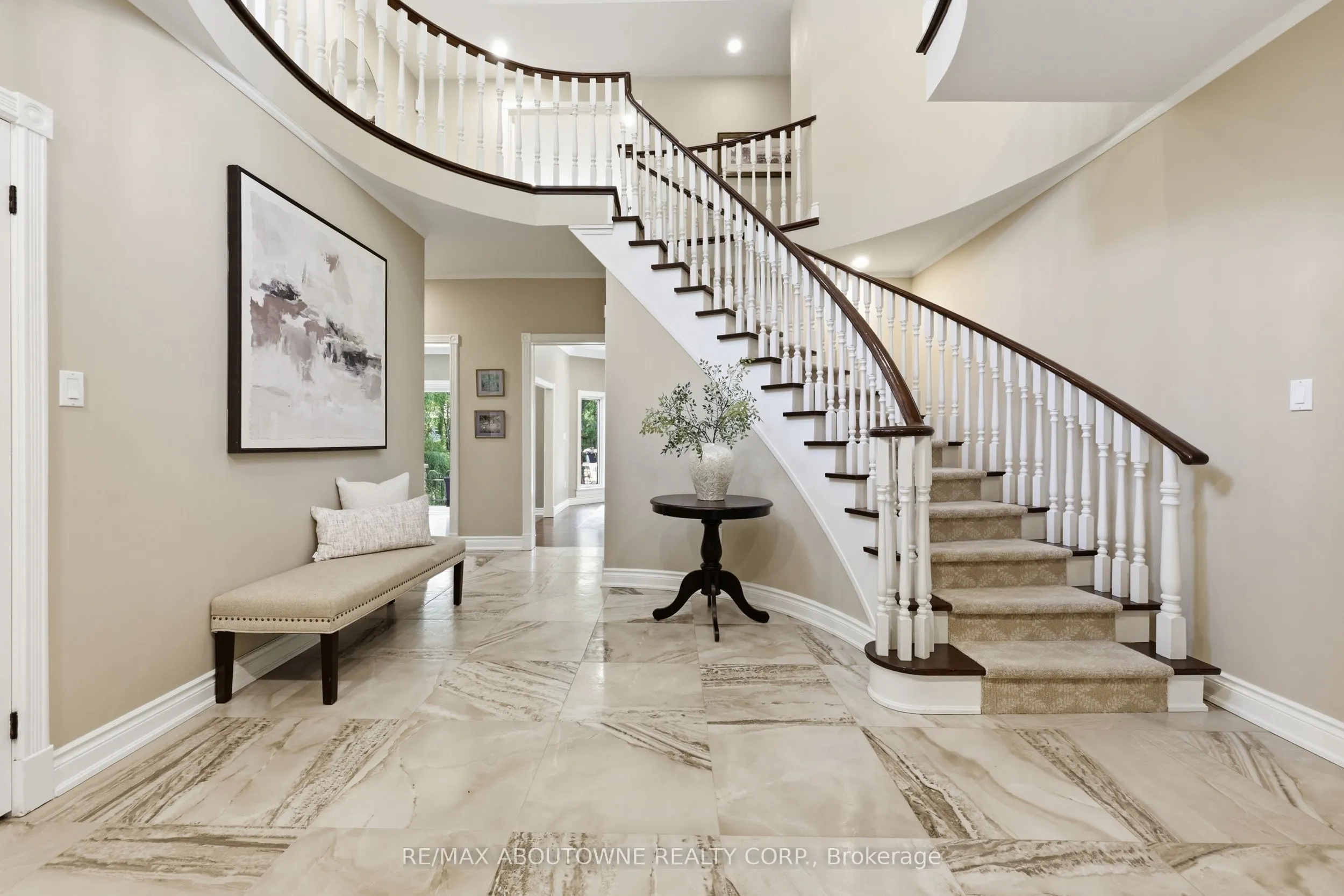 437 Cairncroft Road