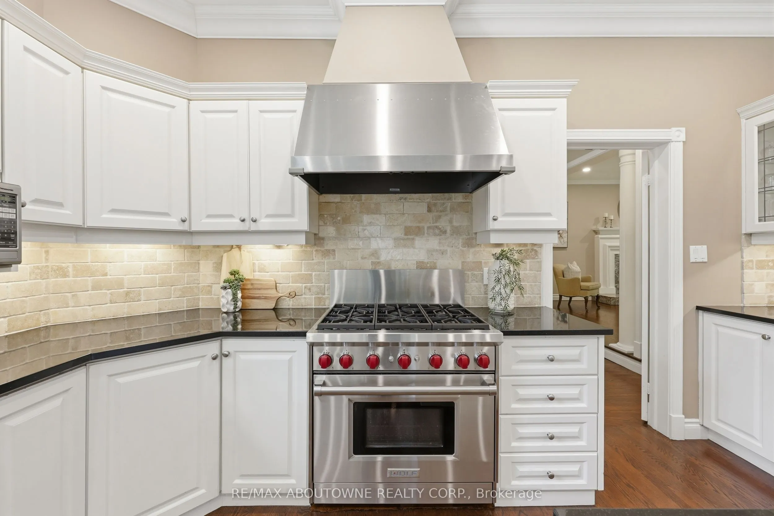 437 Cairncroft Road