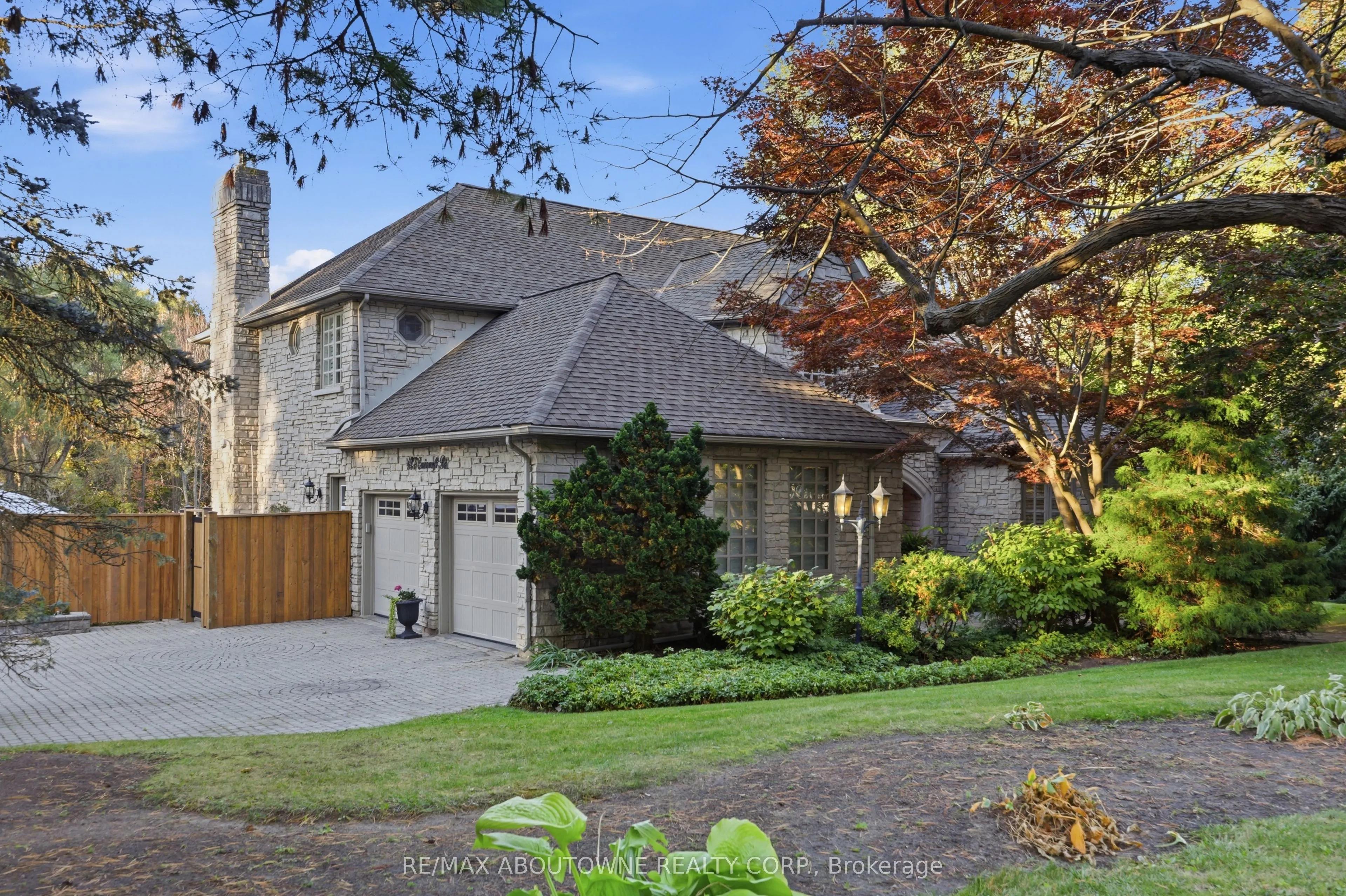 437 Cairncroft Road